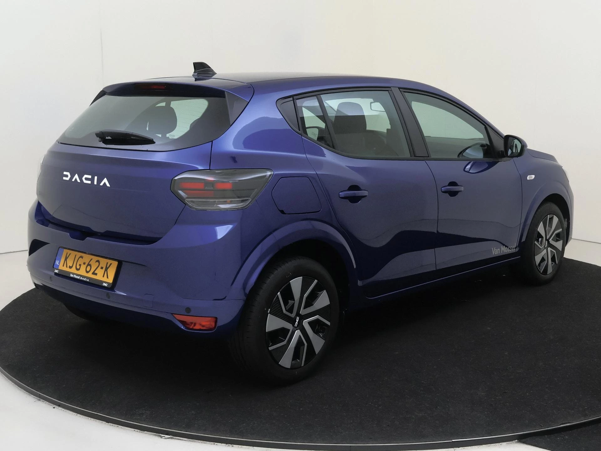 Dacia Sandero met kenteken KJG-62-K – autofoto 5