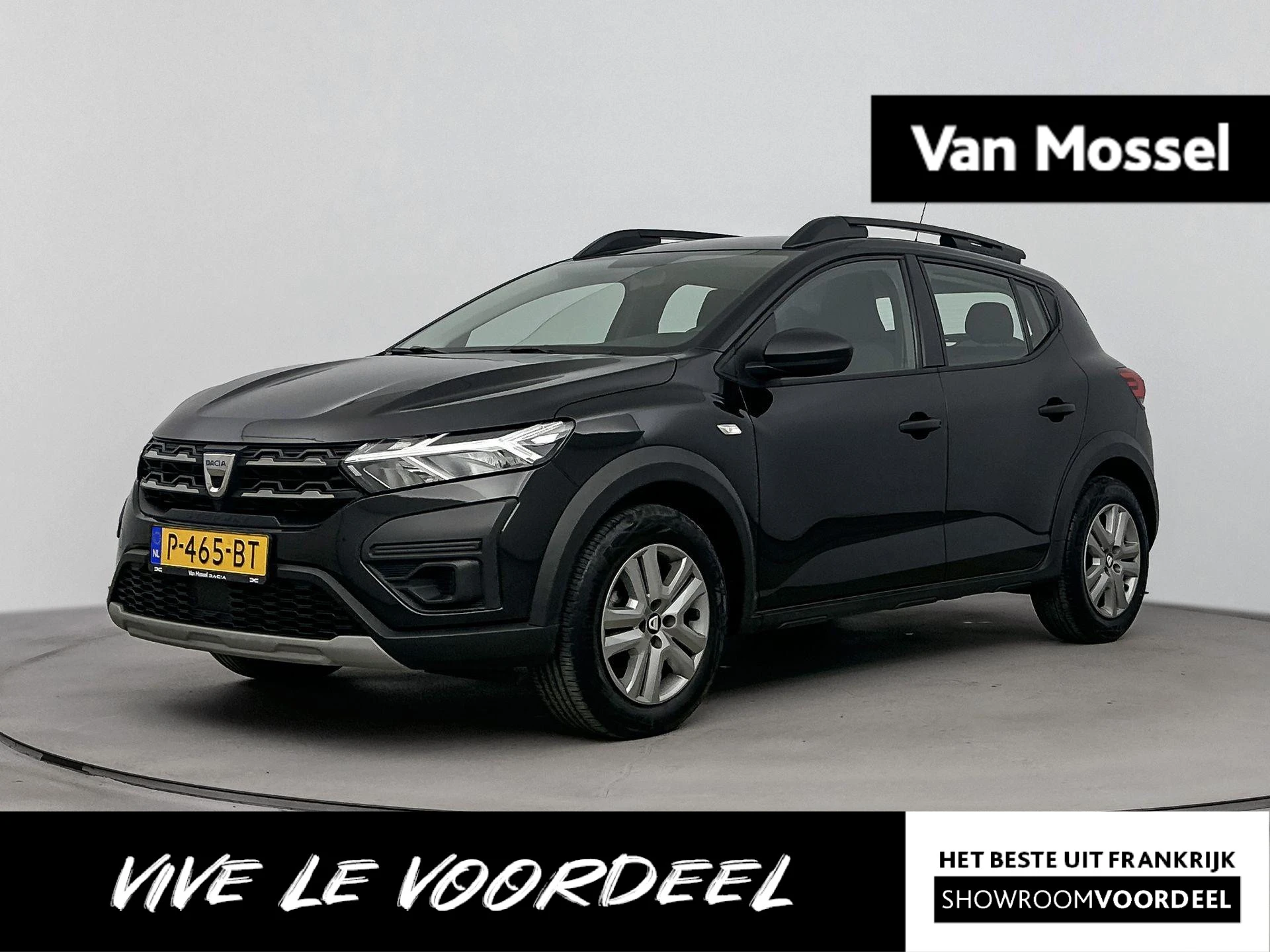 Dacia Sandero met kenteken P-465-BT – autofoto 2