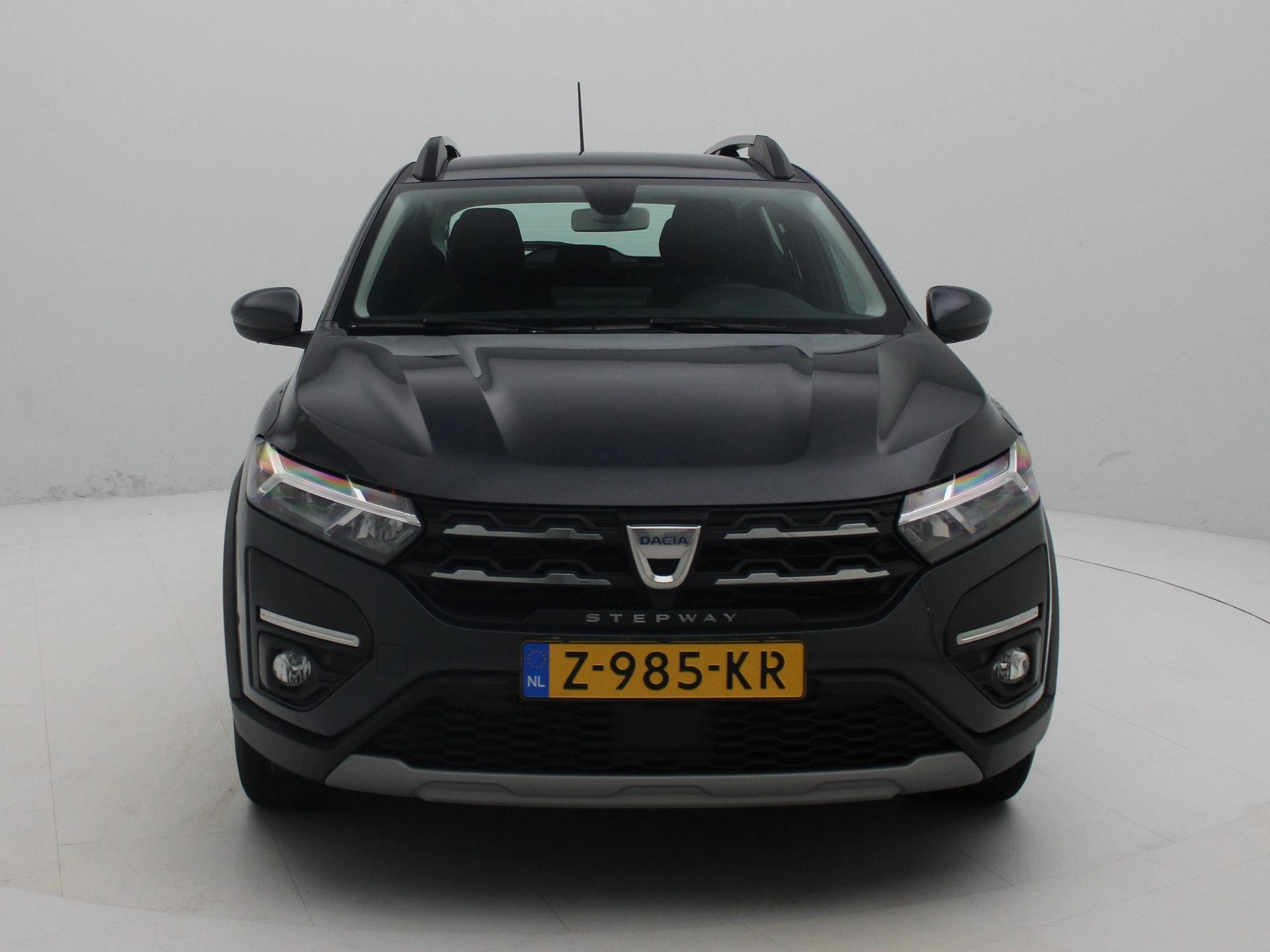 Dacia Sandero met kenteken Z-985-KR – autofoto 4