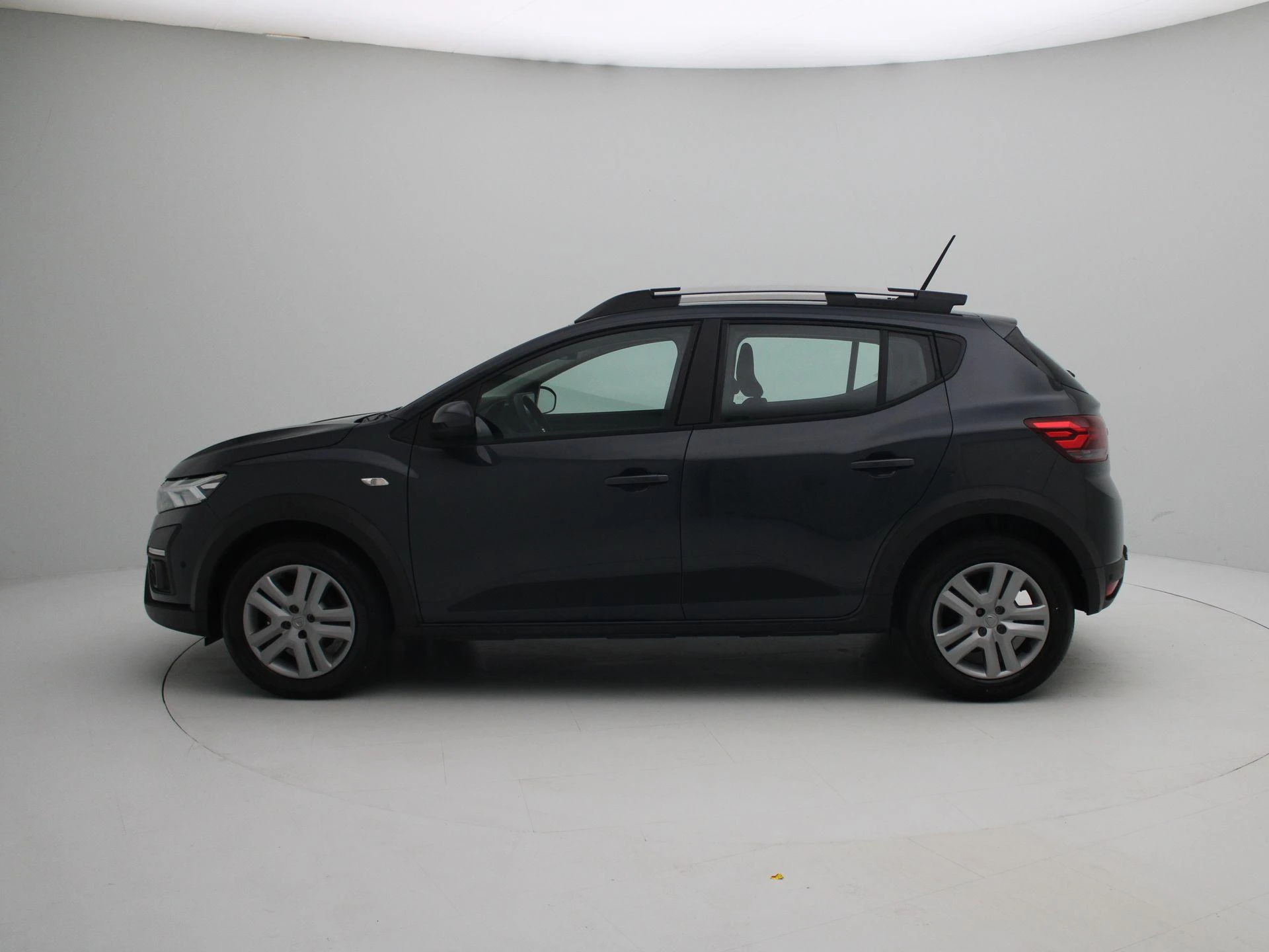 Dacia Sandero met kenteken Z-985-KR – autofoto 5