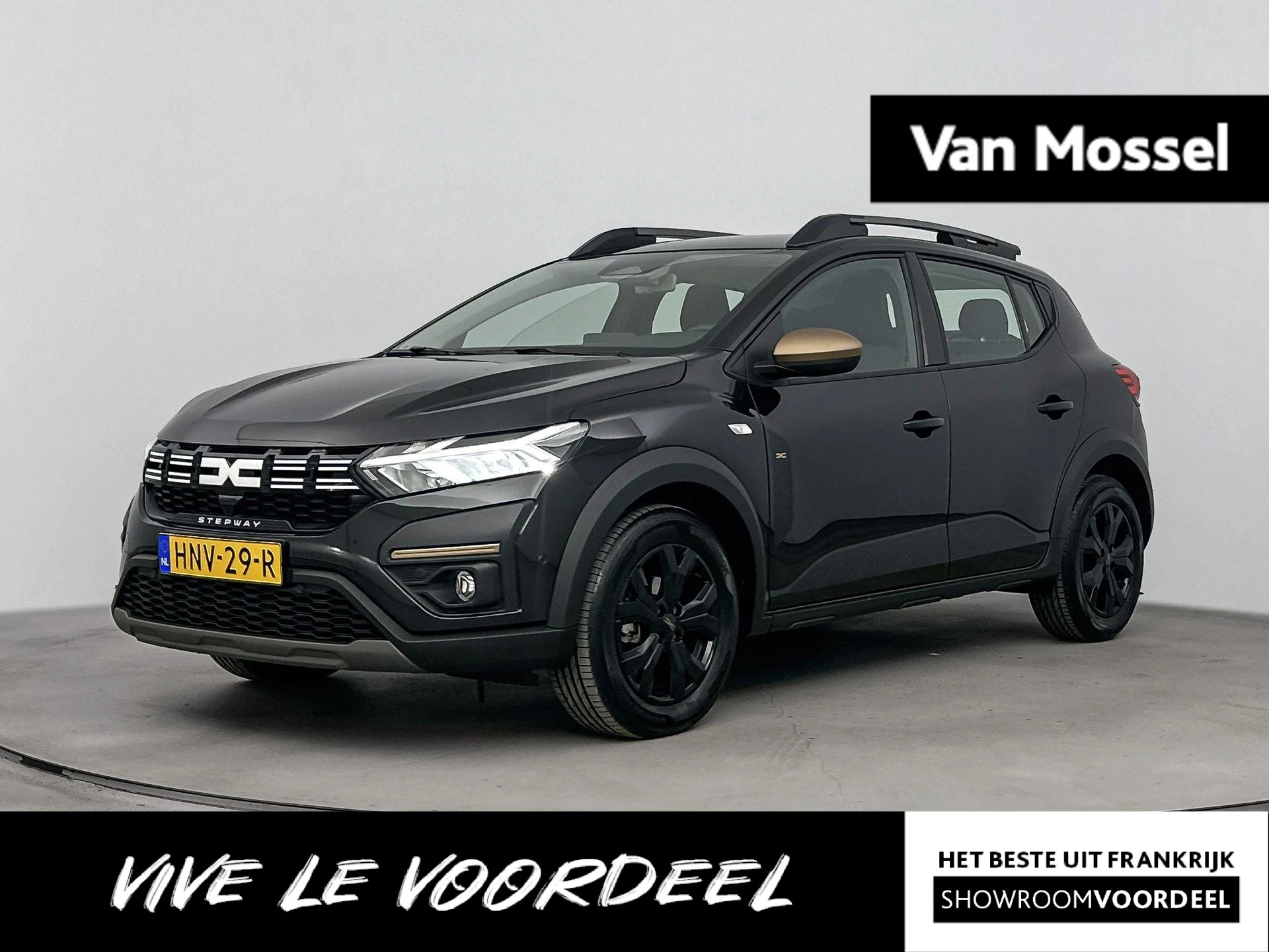 Dacia SanderoStepway met kenteken HNV-29-R – autofoto 2