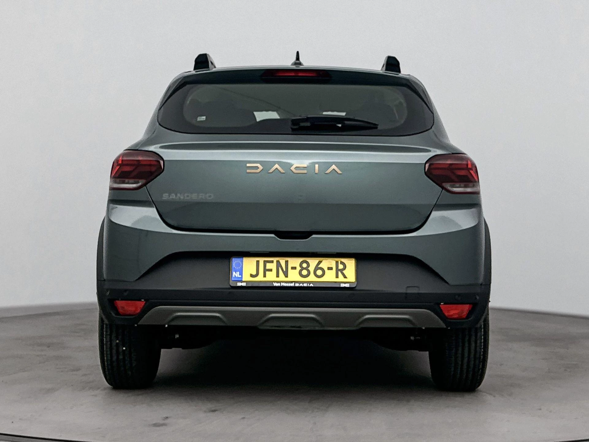 Dacia SanderoStepway met kenteken JFN-86-R – autofoto 5
