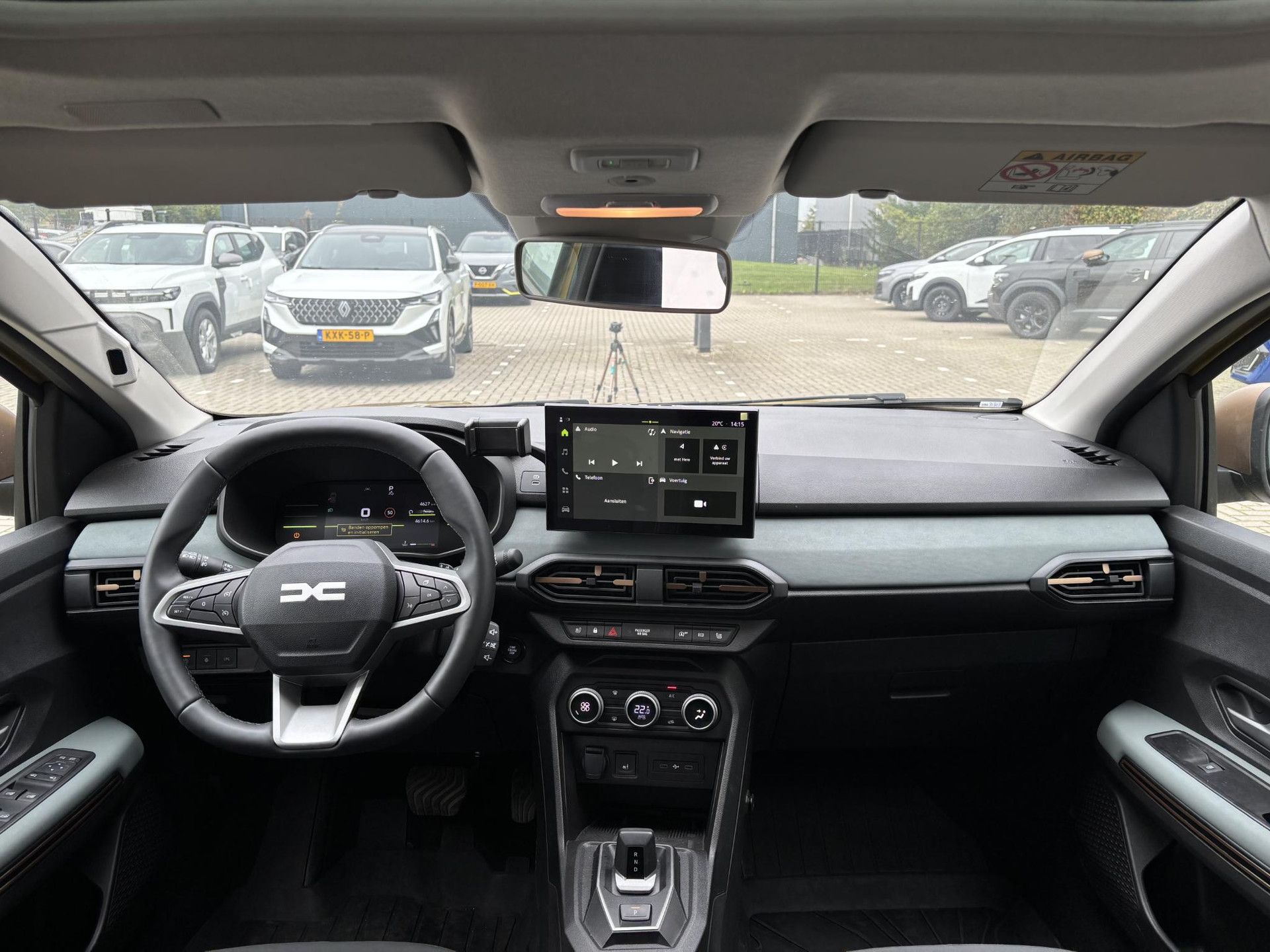 Dacia SanderoStepway met kenteken KVZ-76-T – autofoto 3