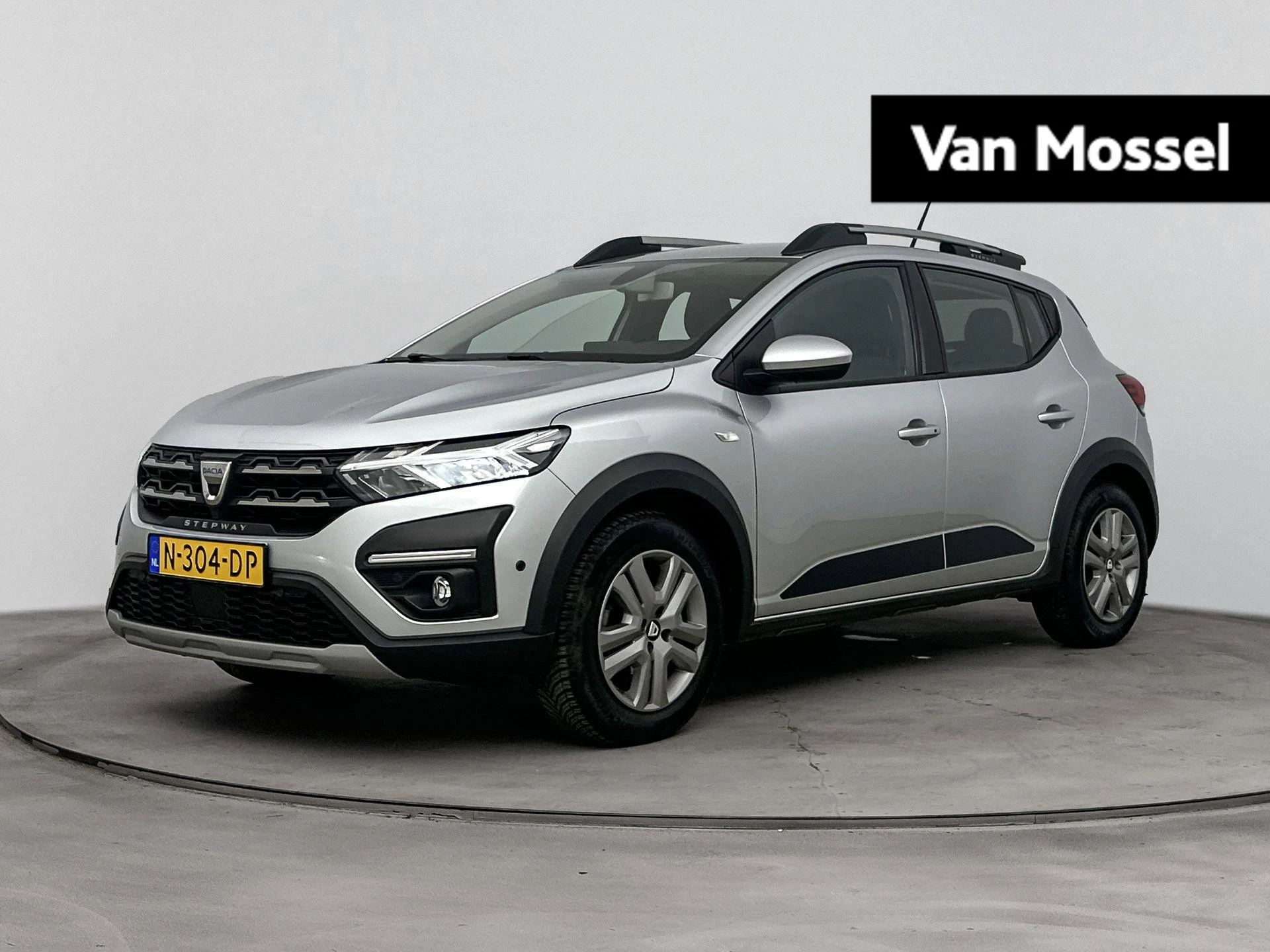 Dacia SanderoStepway met kenteken N-304-DP – autofoto 2
