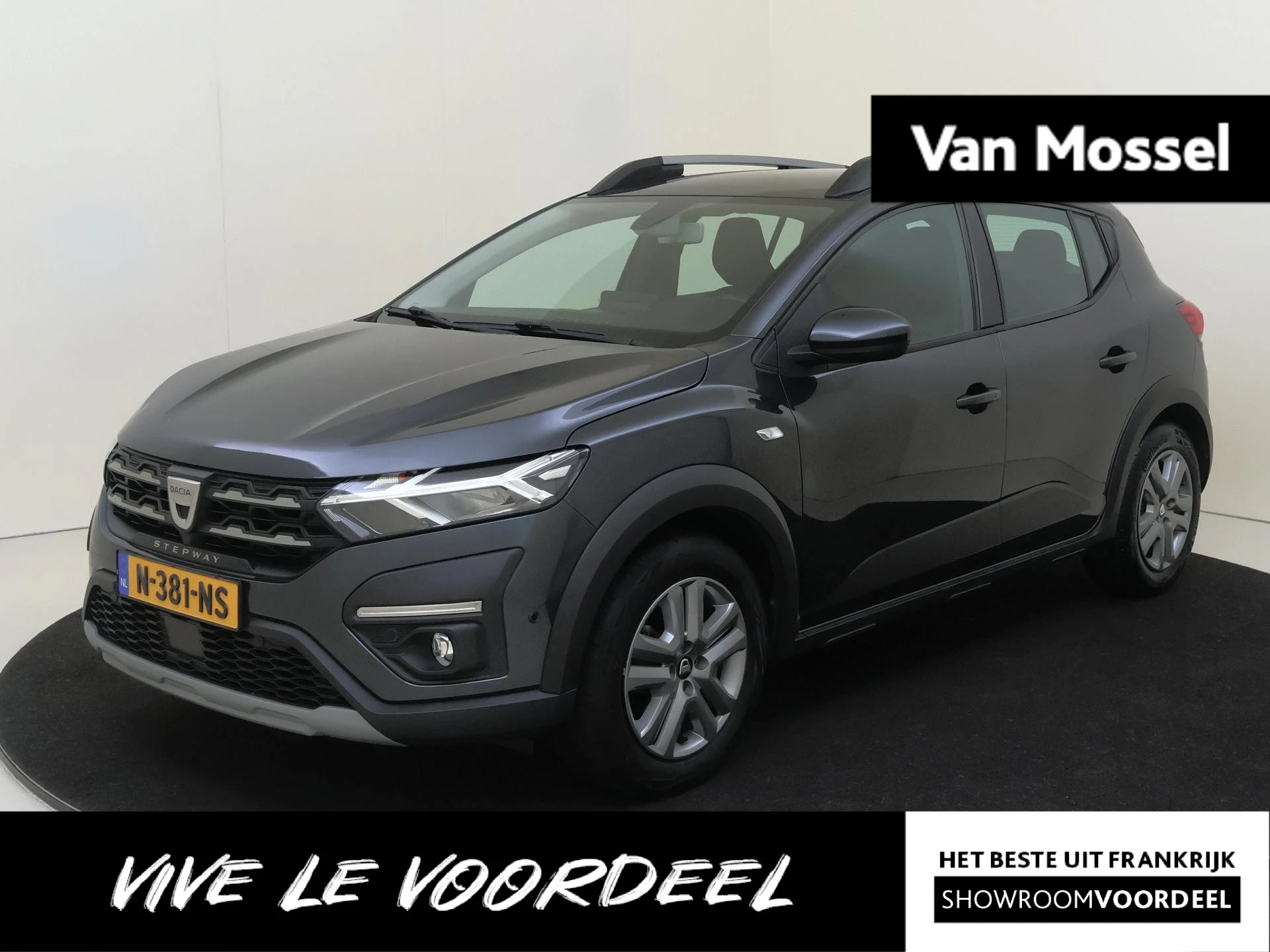 Dacia SanderoStepway met kenteken N-381-NS – autofoto 2