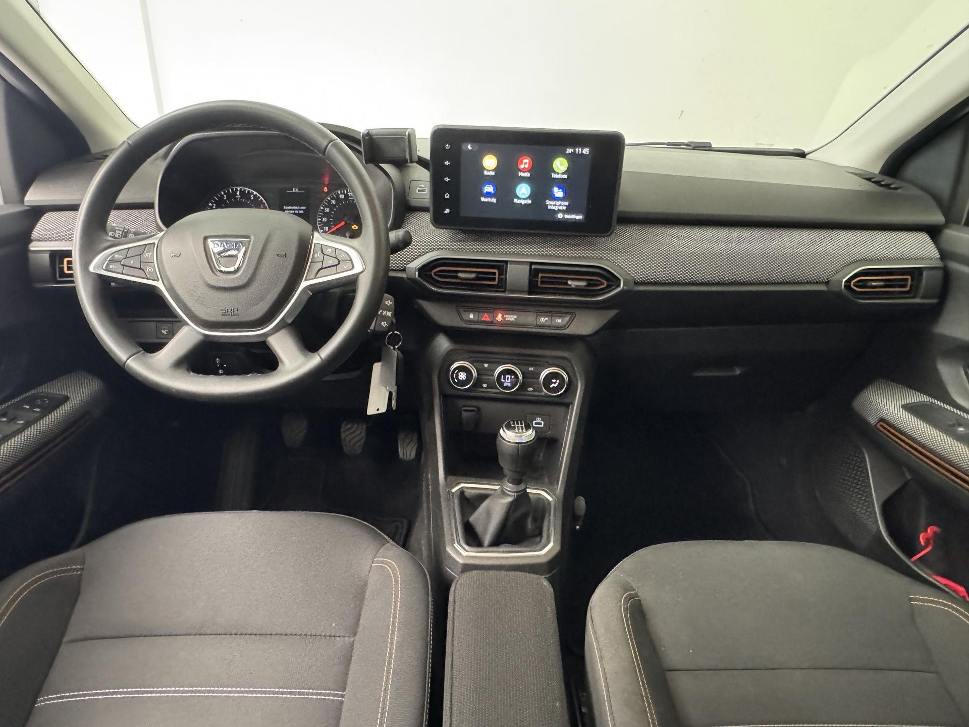 Dacia SanderoStepway met kenteken P-100-JD – autofoto 3