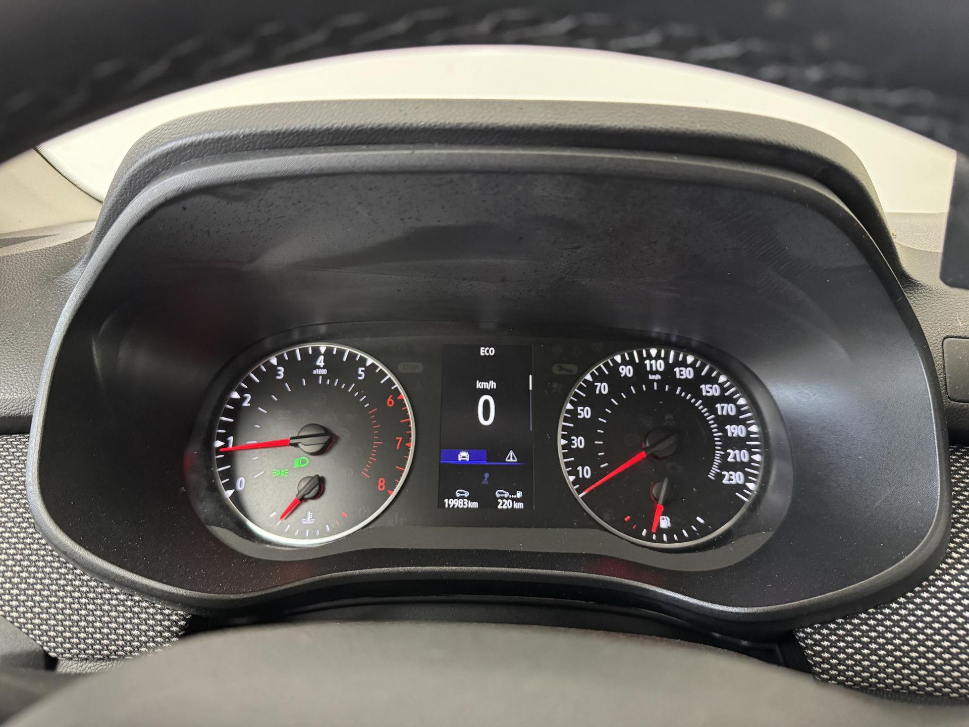 Dacia SanderoStepway met kenteken P-100-JD – autofoto 4