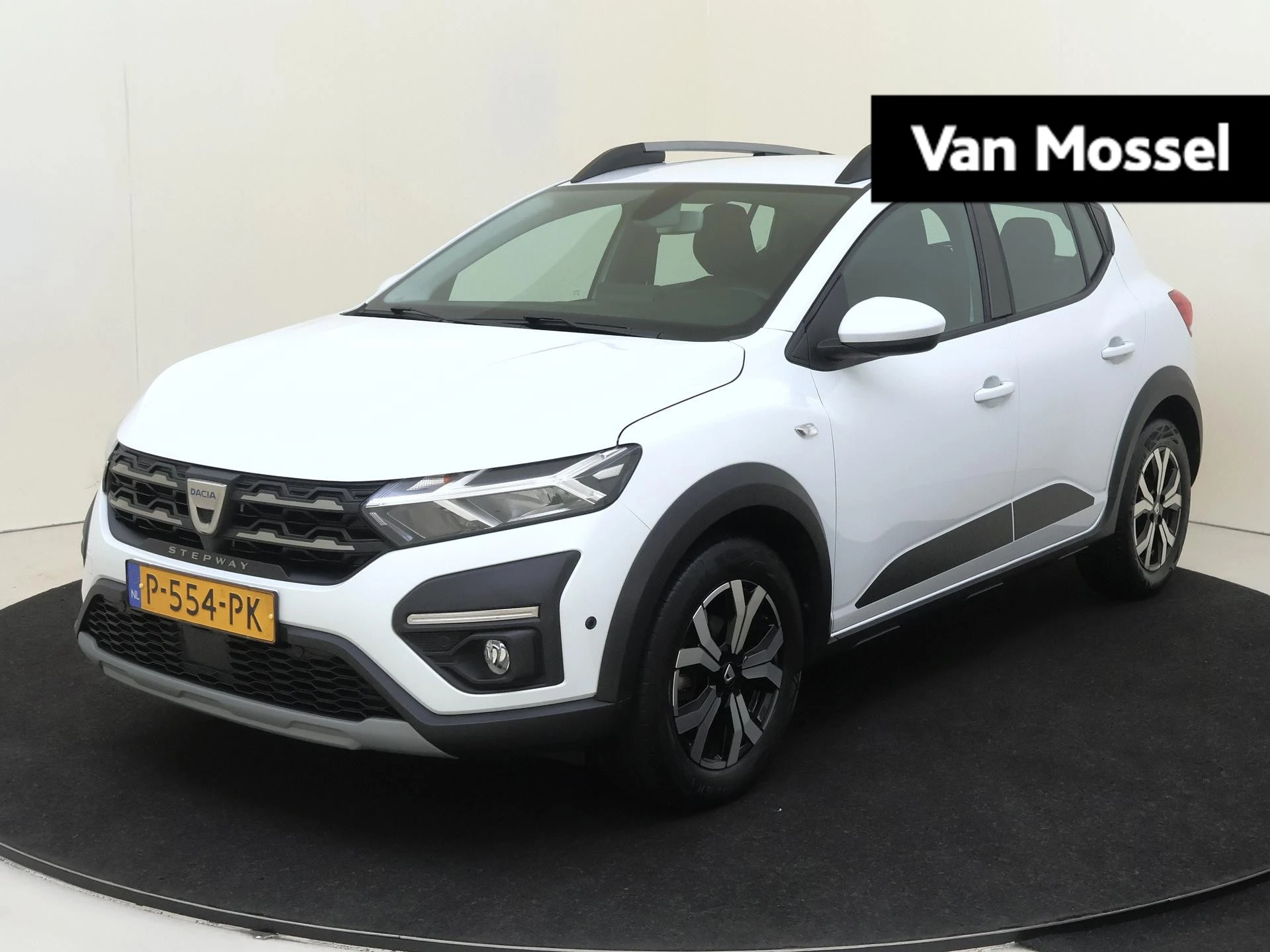 Dacia SanderoStepway met kenteken P-554-PK – autofoto 2