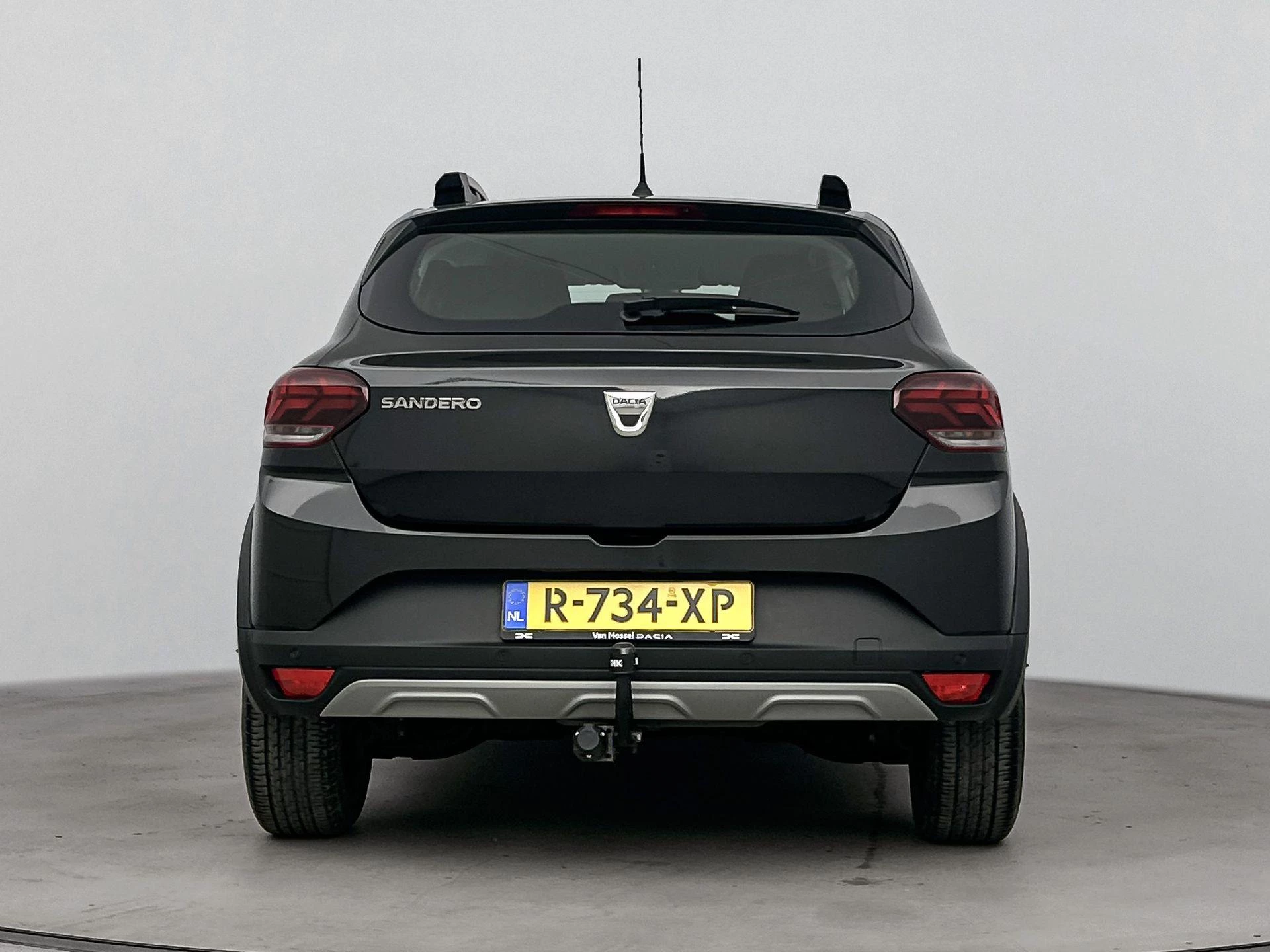 Dacia SanderoStepway met kenteken R-734-XP – autofoto 5
