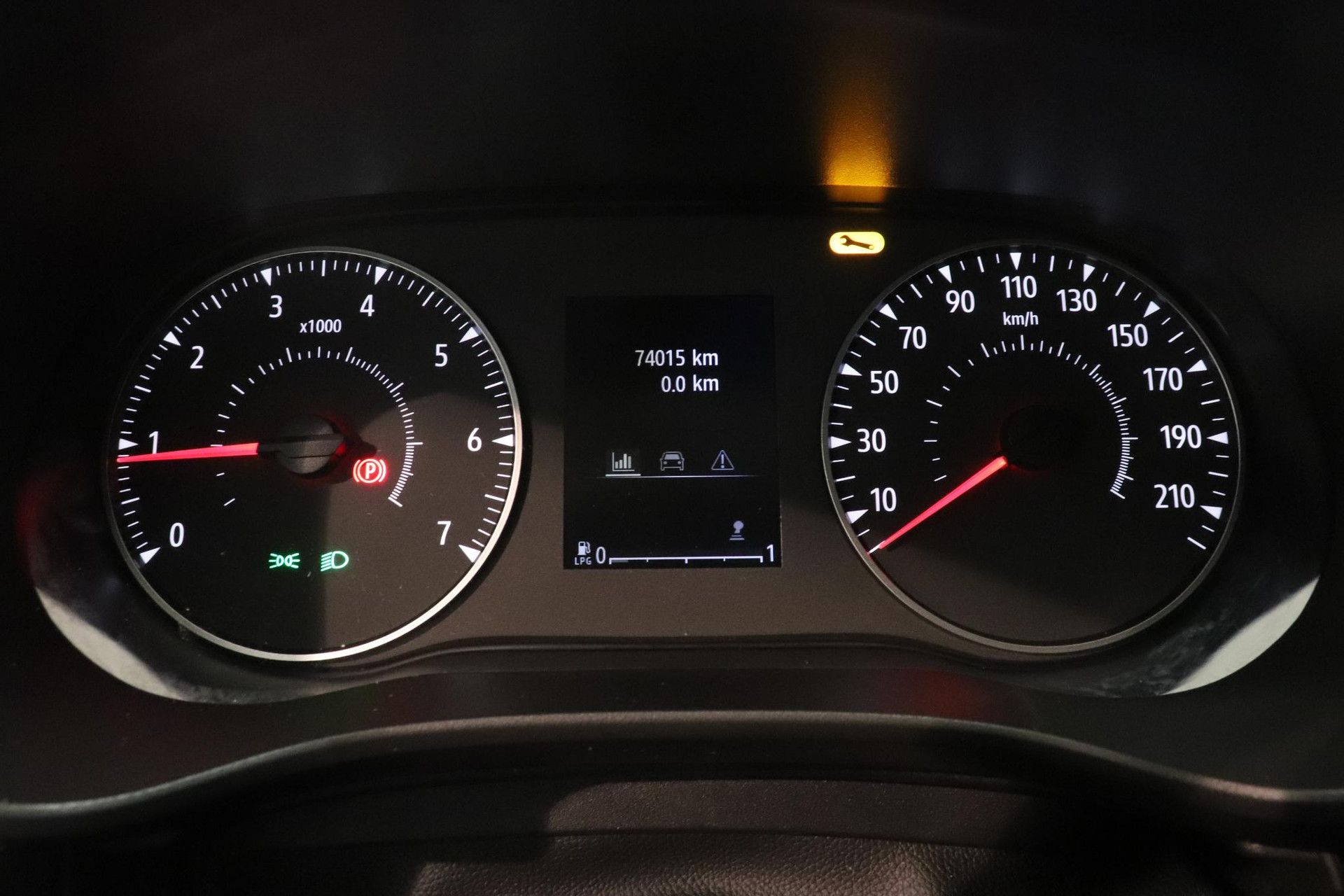 Dacia SanderoStepway met kenteken T-556-TG – autofoto 4