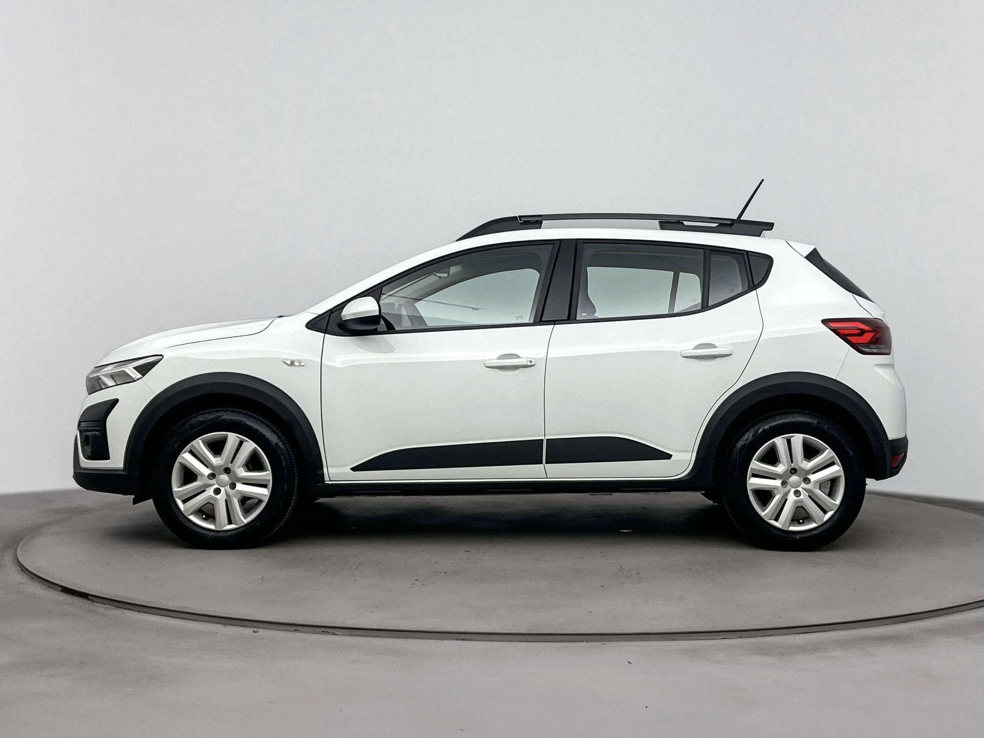 Dacia SanderoStepway met kenteken Z-787-JP – autofoto 4