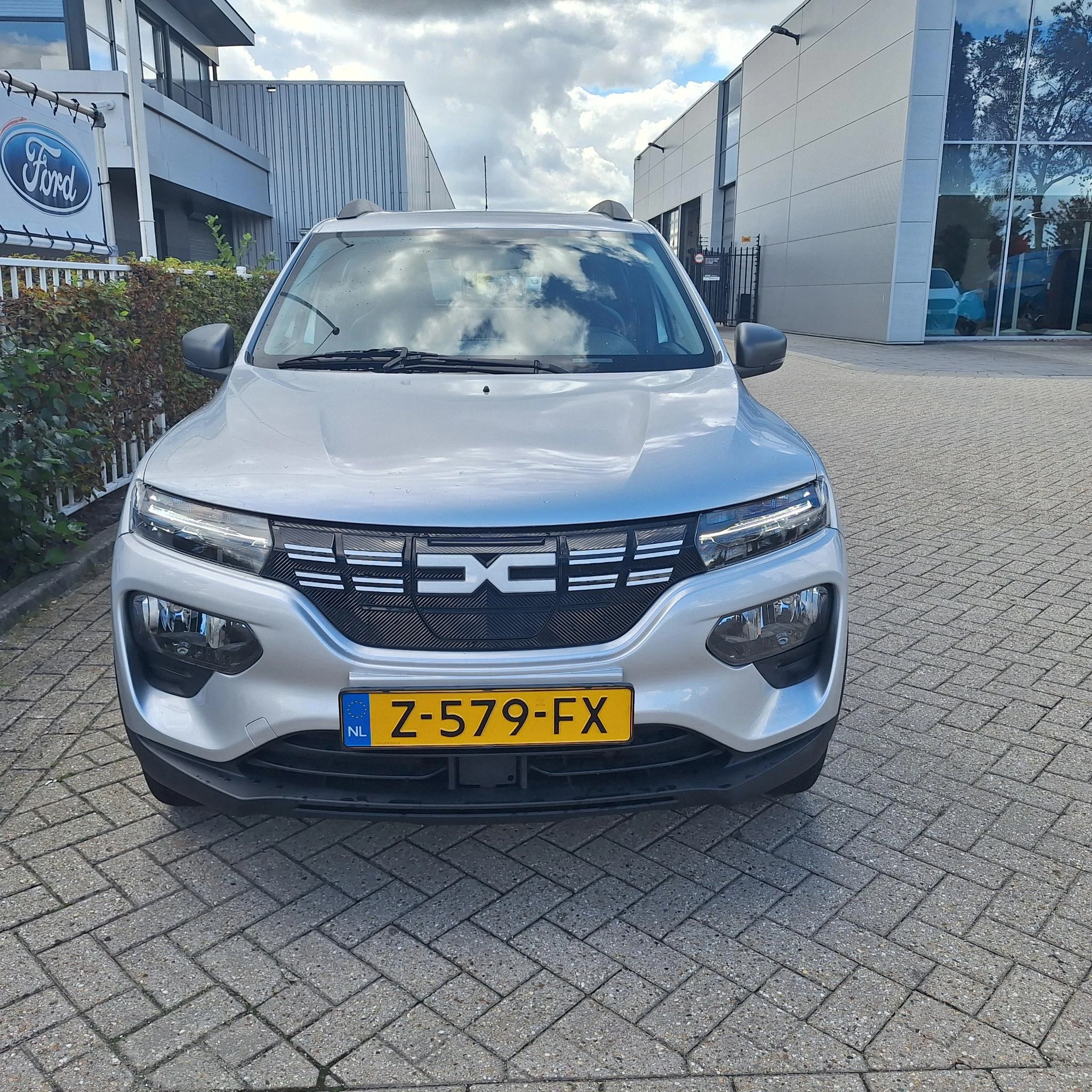 Dacia Spring – autofoto 4