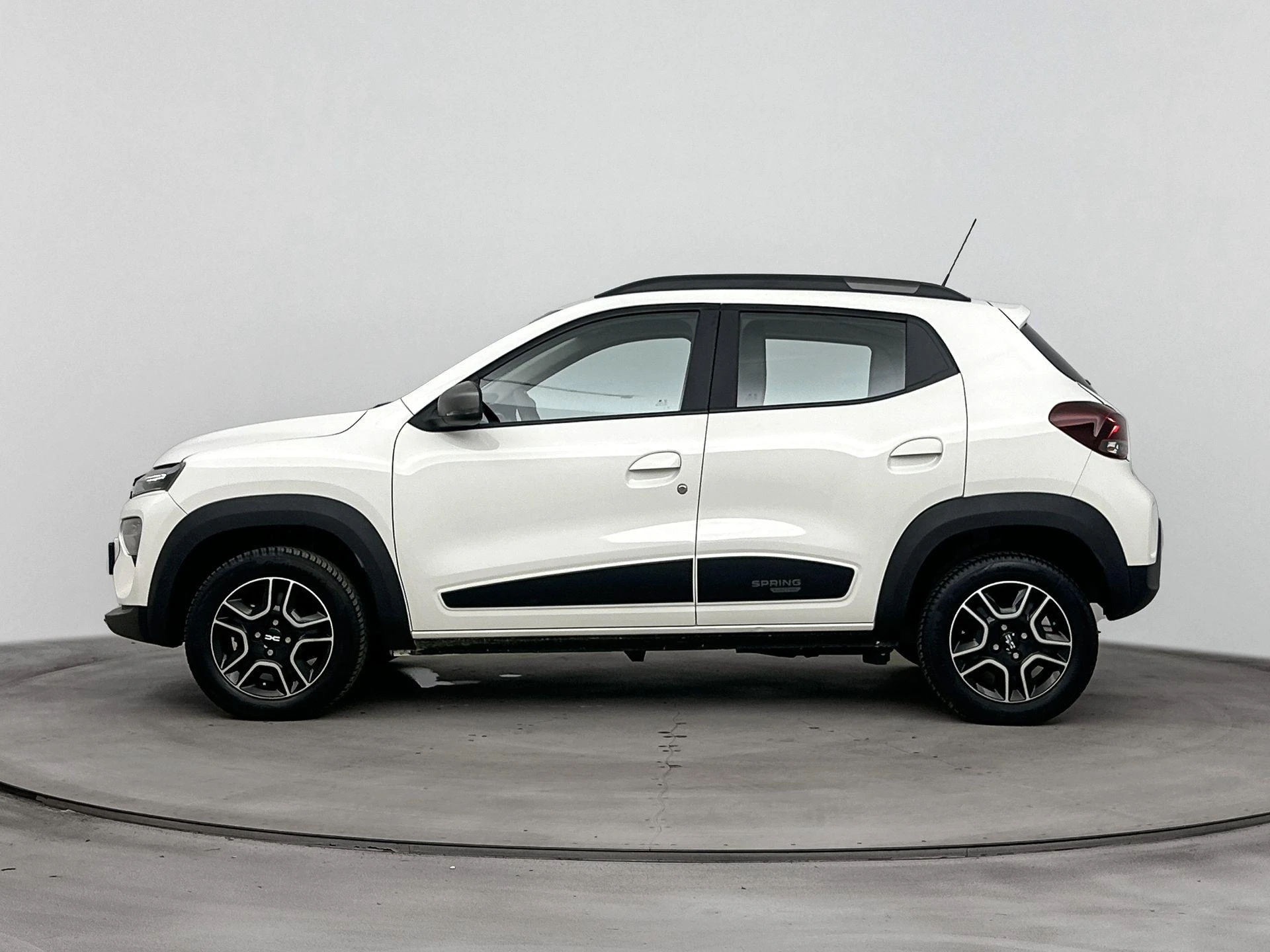 Dacia Spring – autofoto 4