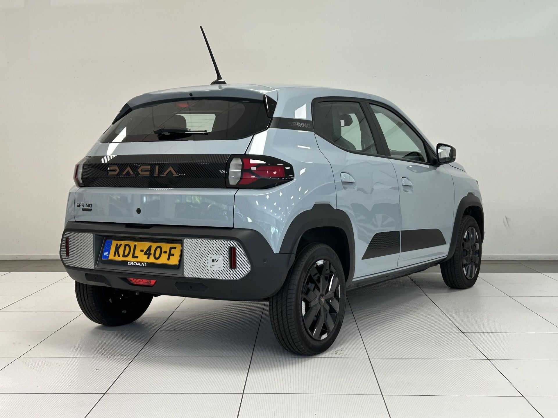 Dacia Spring met kenteken KDL-40-F – autofoto 2