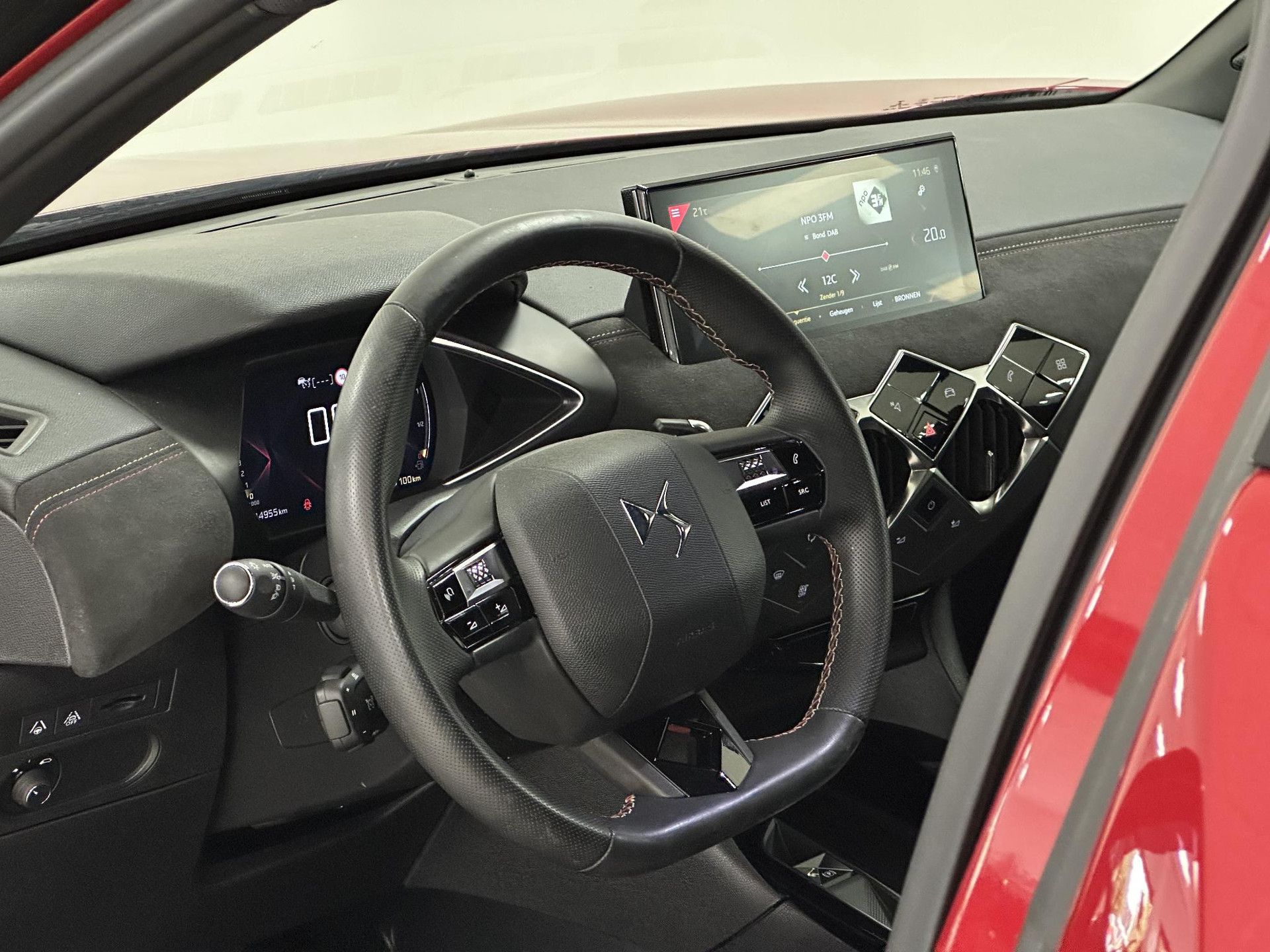 DS DS3 met kenteken N-182-VH – autofoto 3