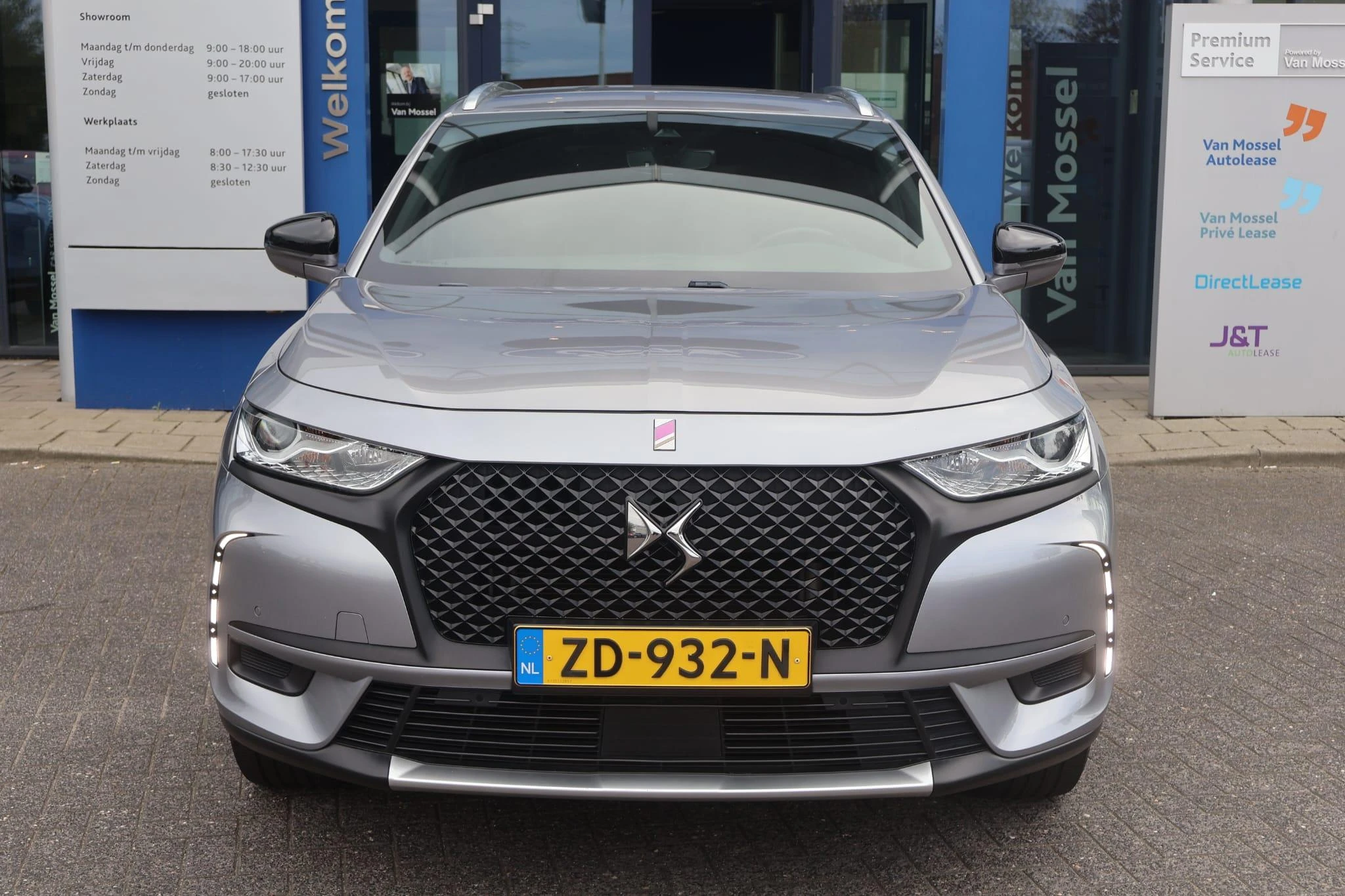 DS DS7 met kenteken 64100 – autofoto 4