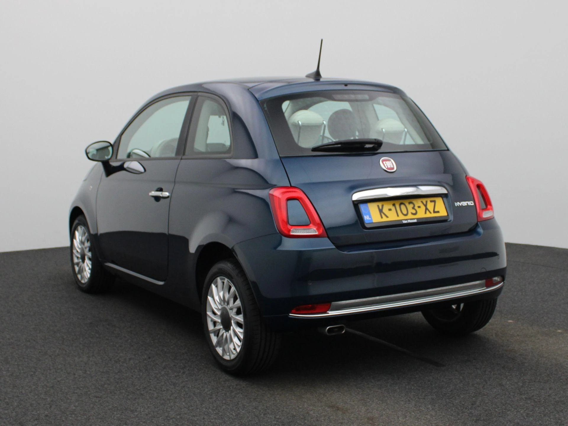 Fiat 500 met kenteken 47100 – autofoto 3