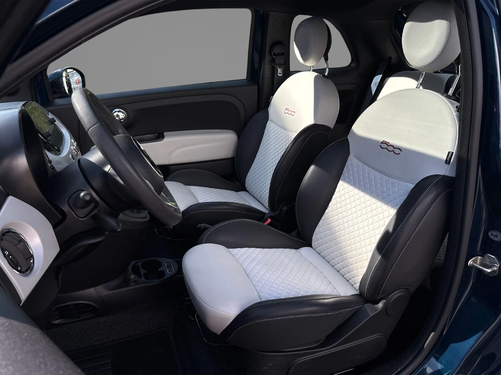 Fiat 500 met kenteken 47100 – autofoto 4