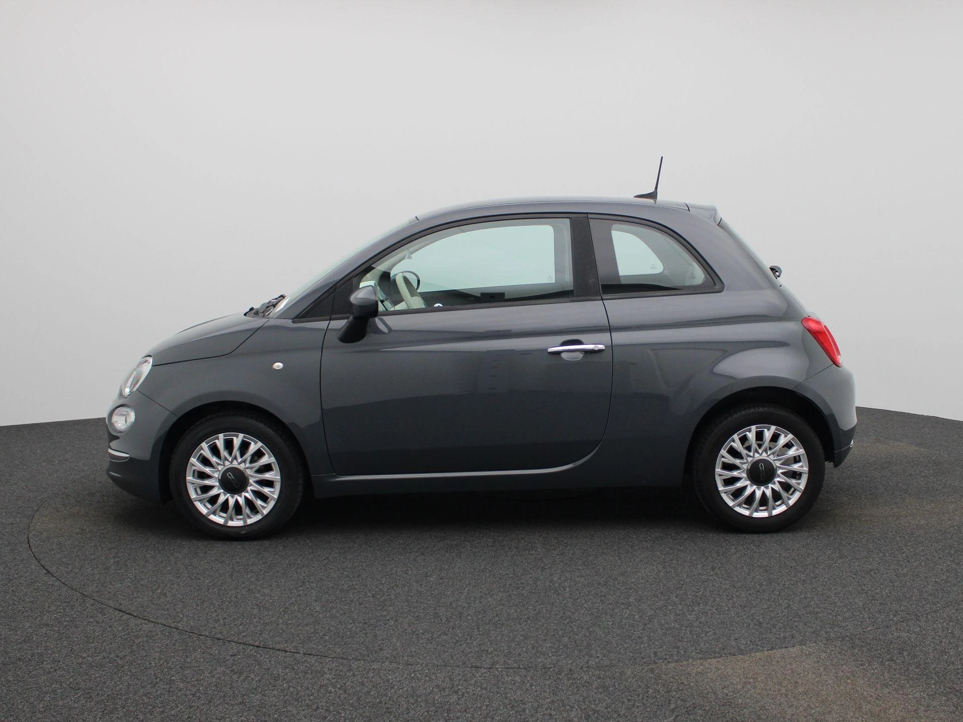 Fiat 500 met kenteken 47100 – autofoto 5