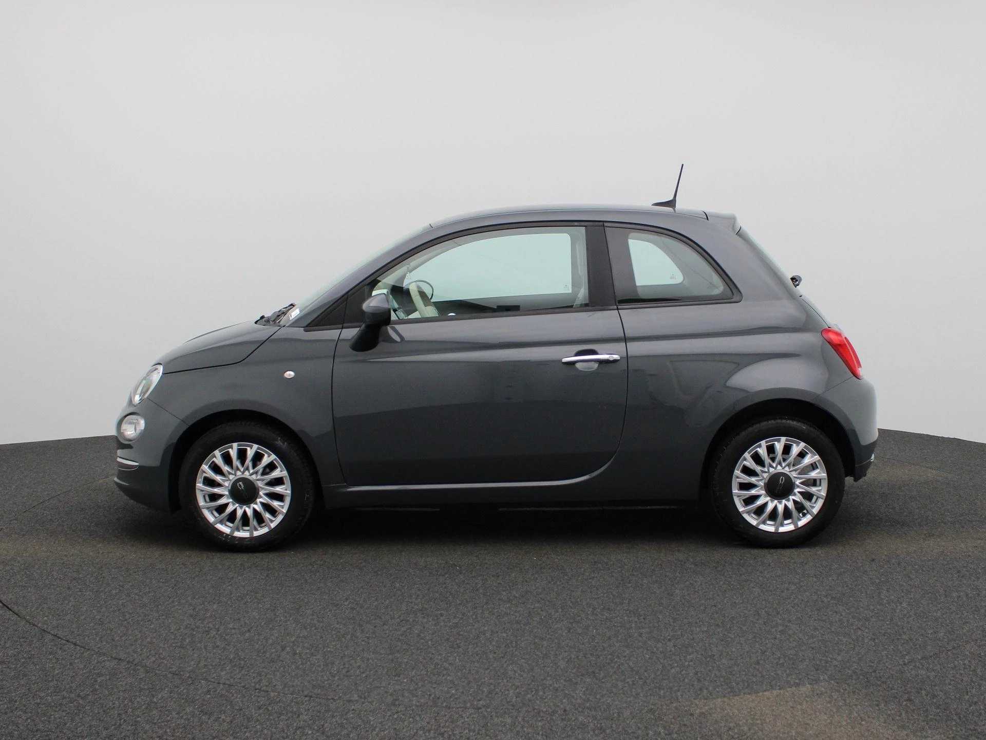 Fiat 500 met kenteken 47100 – autofoto 5