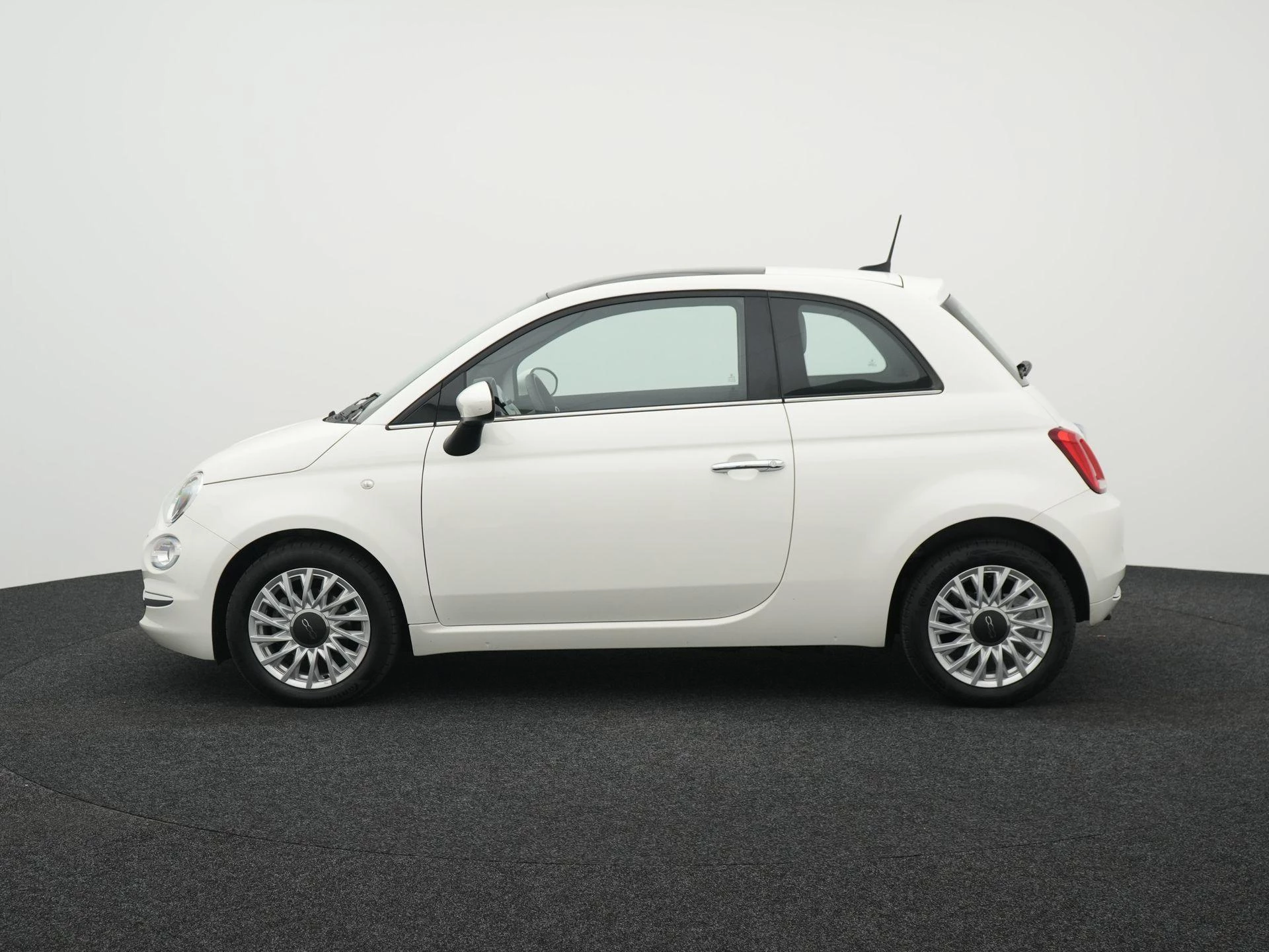 Fiat 500 met kenteken 47100 – autofoto 5