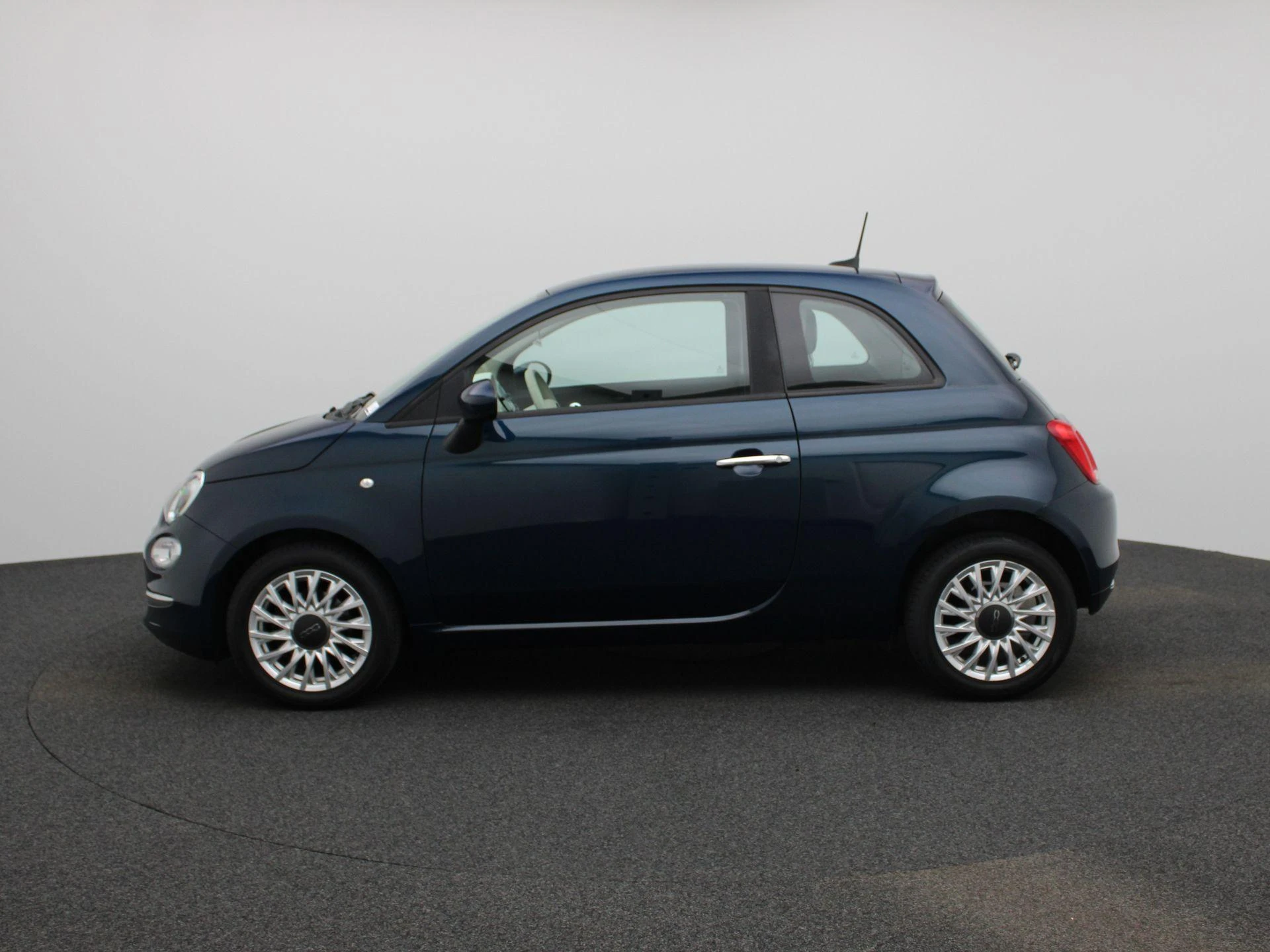 Fiat 500 met kenteken 47100 – autofoto 5
