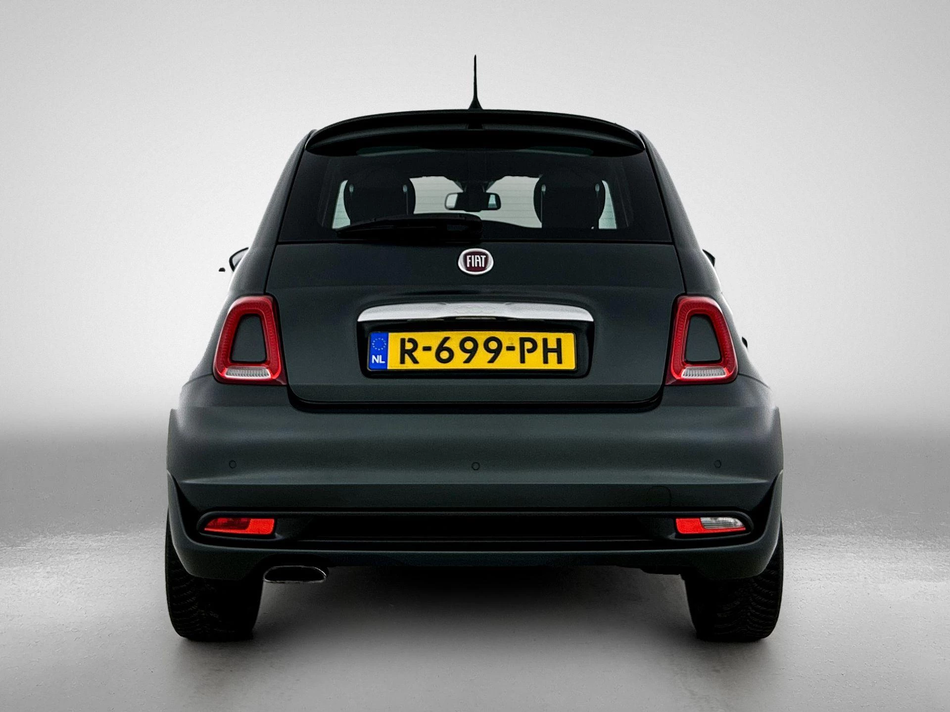 Fiat 500 met kenteken 61100 – autofoto 5