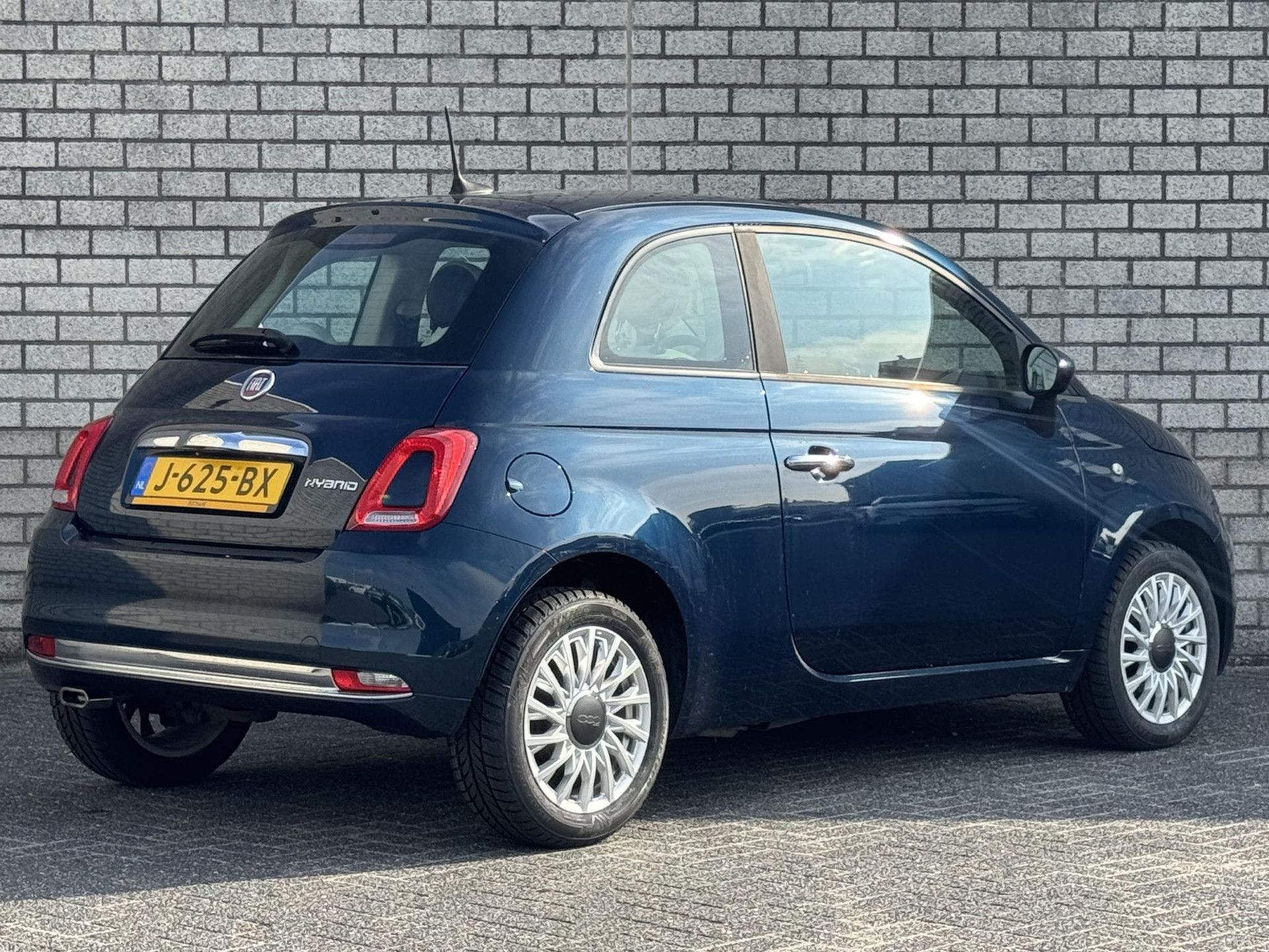 Fiat 500 met kenteken J-625-BX – autofoto 2