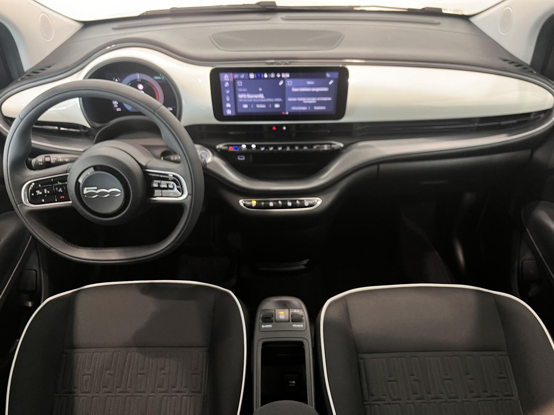 Fiat 500 met kenteken KST-28-P – autofoto 3
