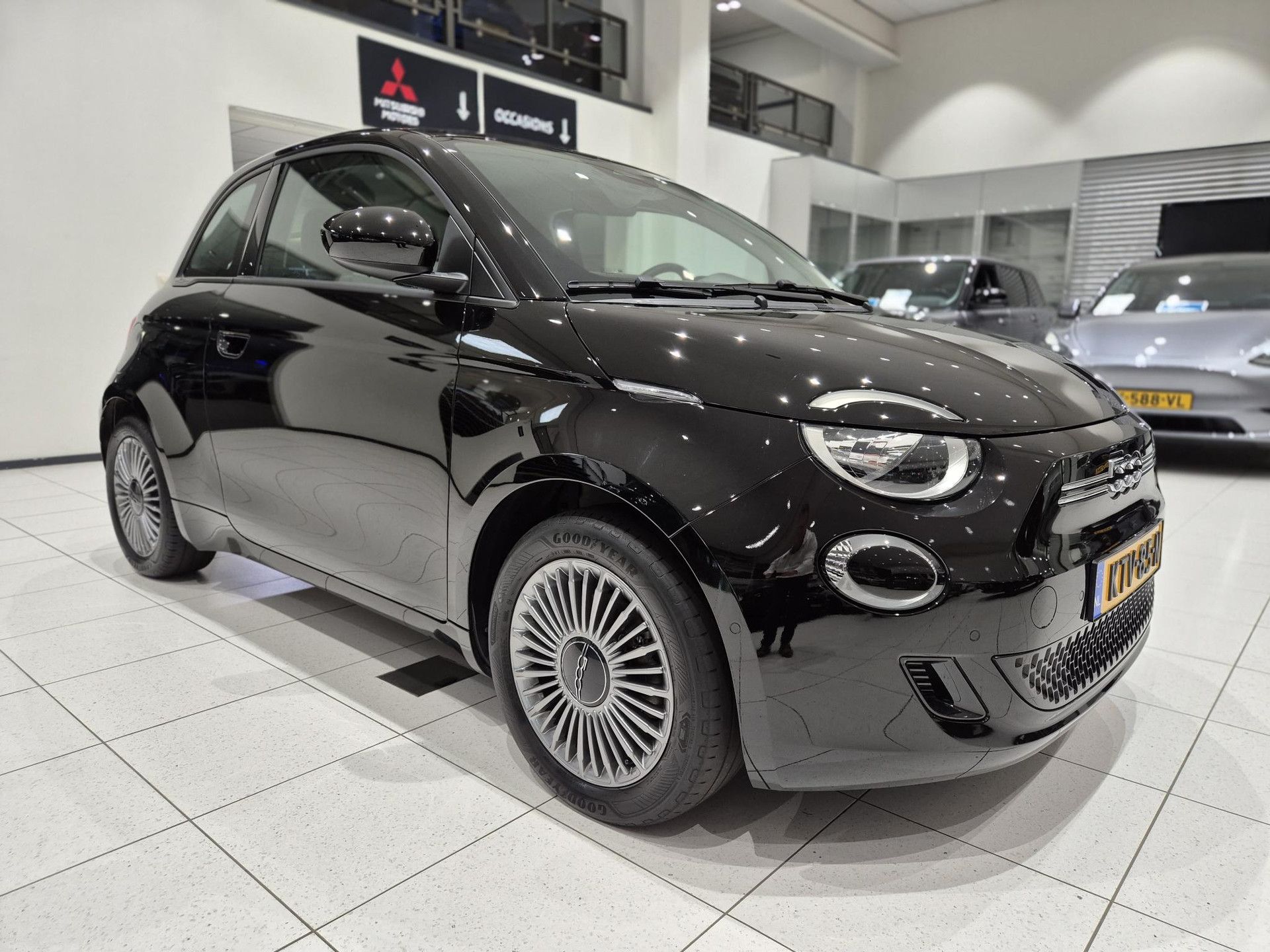 Fiat 500 met kenteken KTV-85-N – autofoto 5