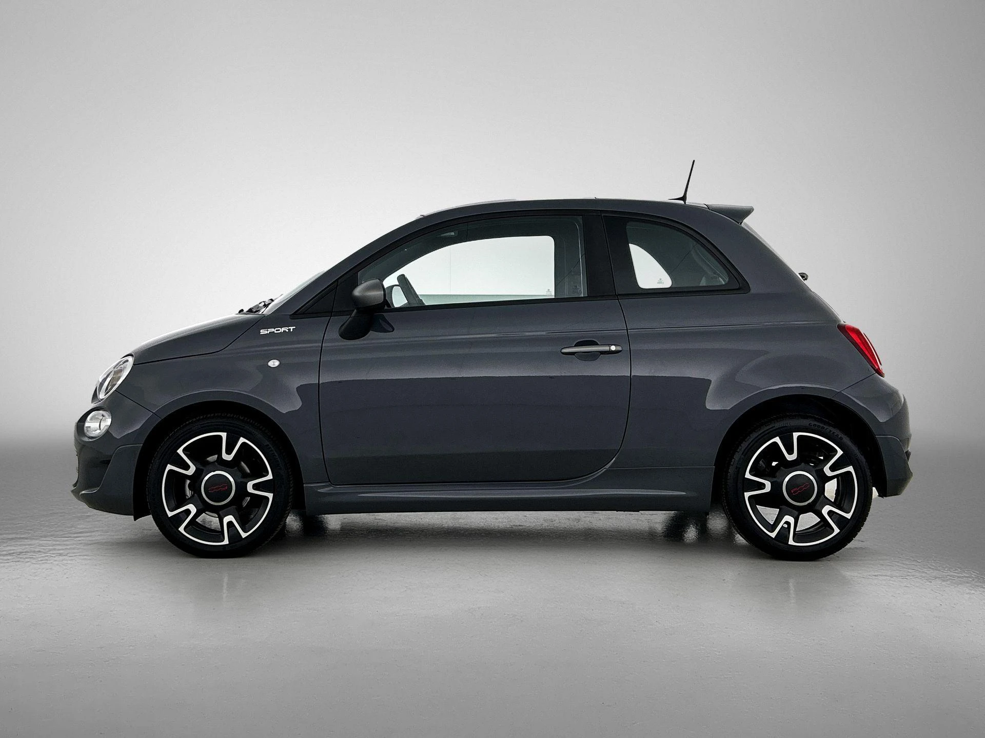 Fiat 500 met kenteken P-210-SP – autofoto 4