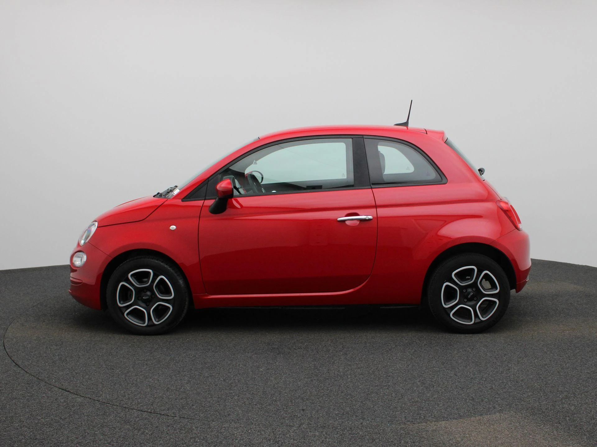 Fiat 500 met kenteken R-186-PS – autofoto 5
