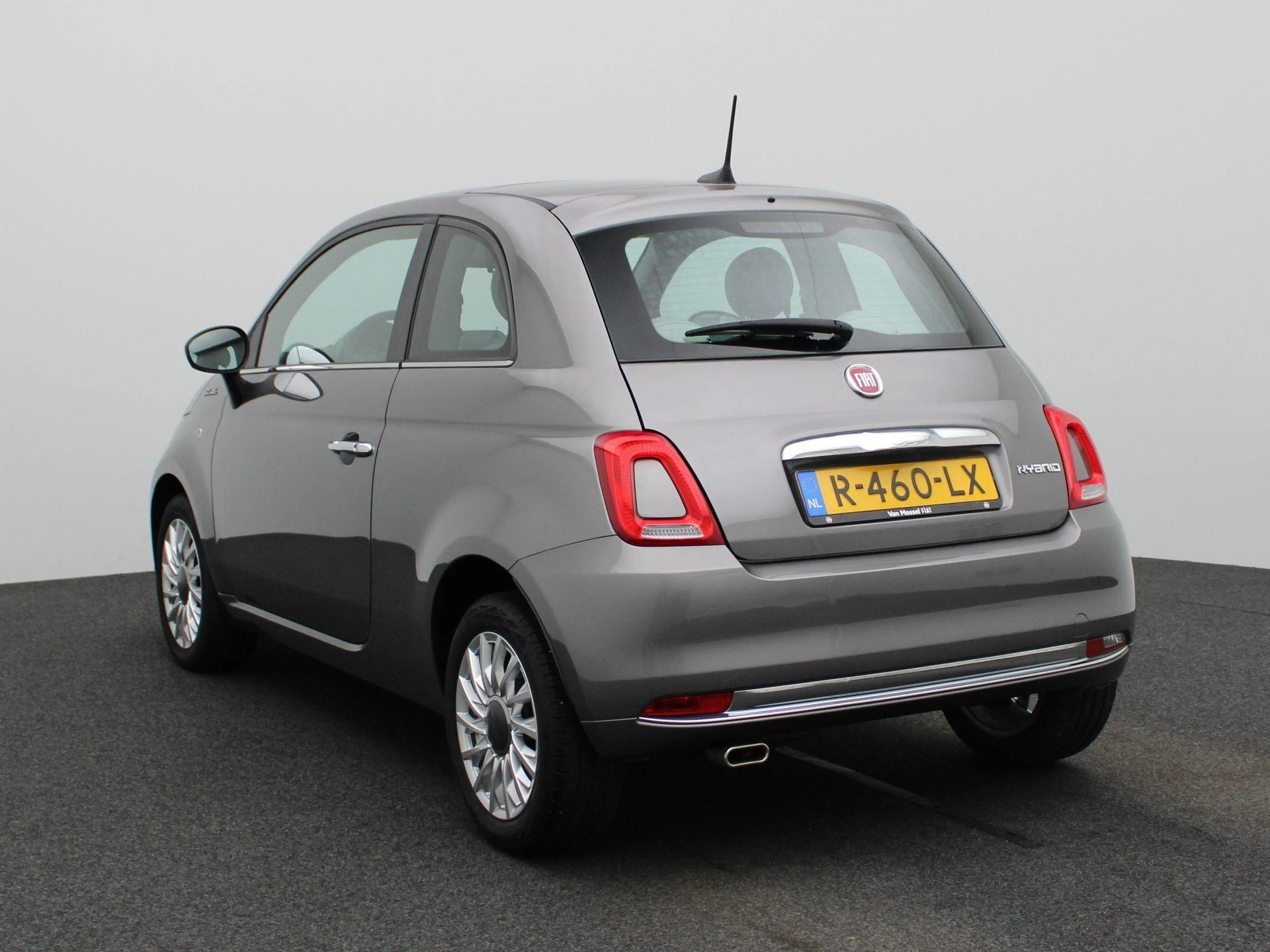 Fiat 500 met kenteken R-460-LX – autofoto 3