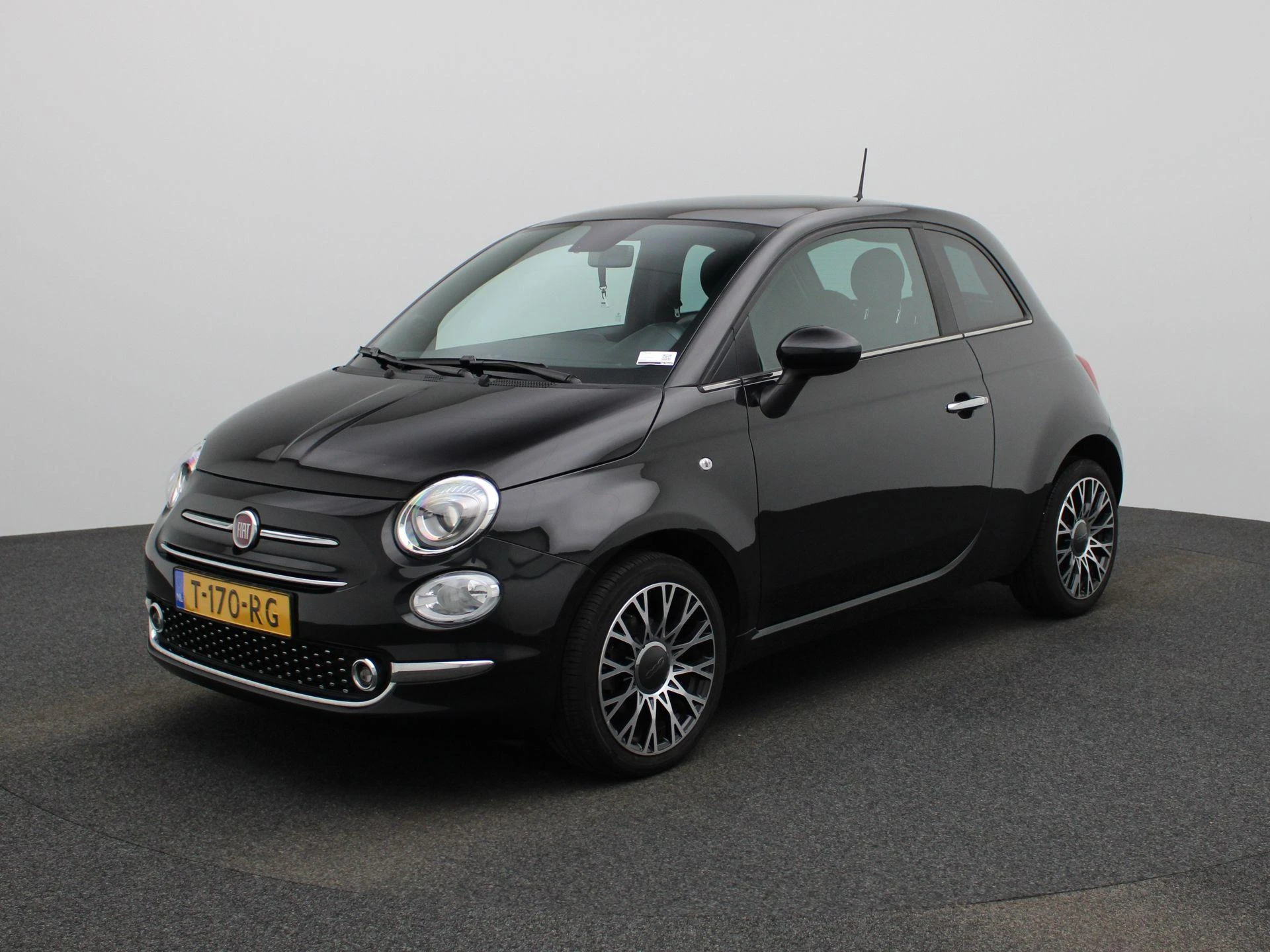Fiat 500 met kenteken T-170-RG – autofoto 2