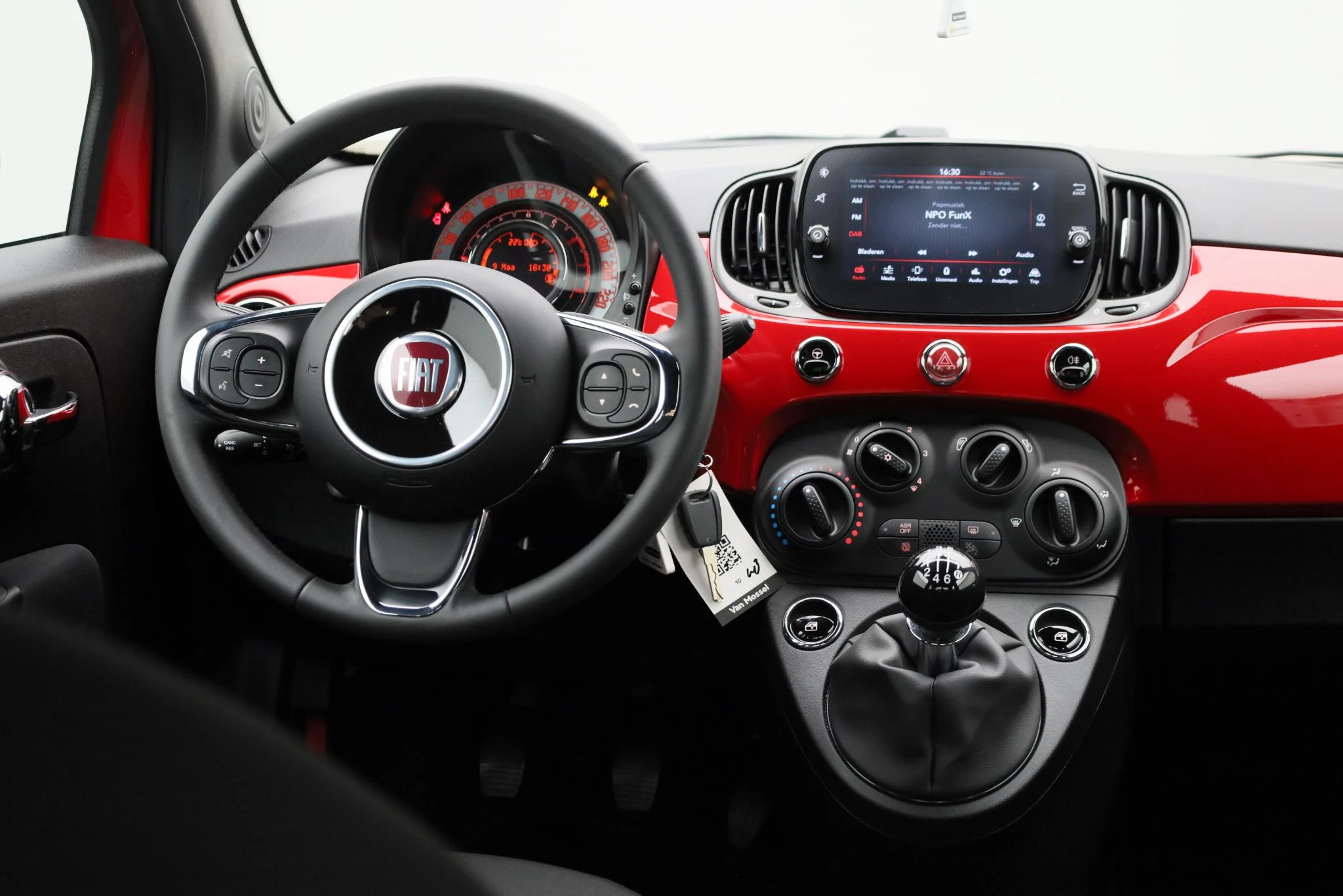 Fiat 500 met kenteken T-538-VL – autofoto 4