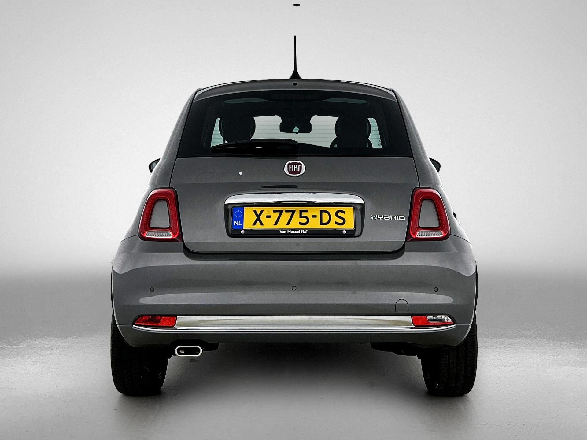 Fiat 500 met kenteken X-775-DS – autofoto 5