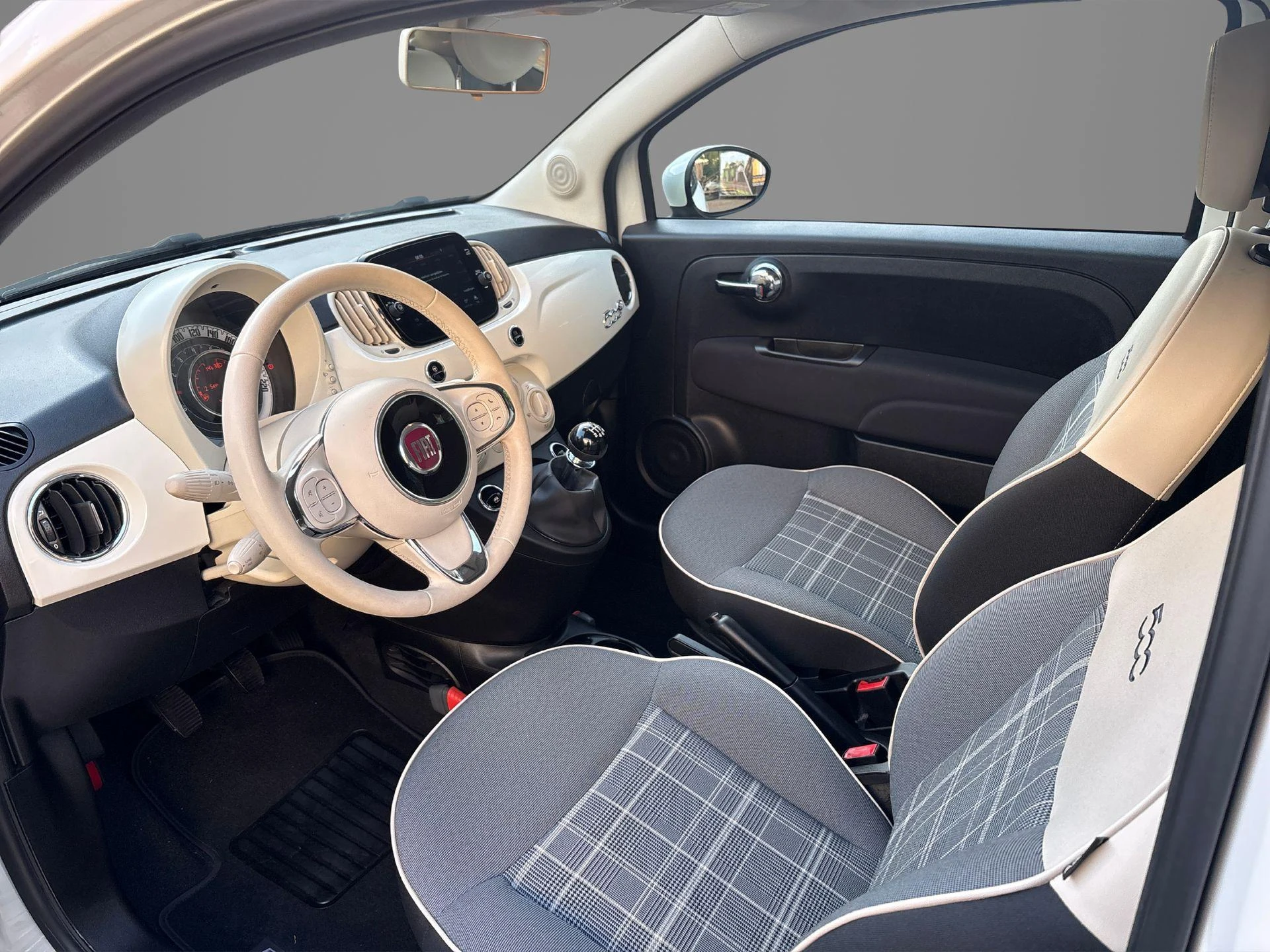 Fiat 500C met kenteken 47100 – autofoto 4