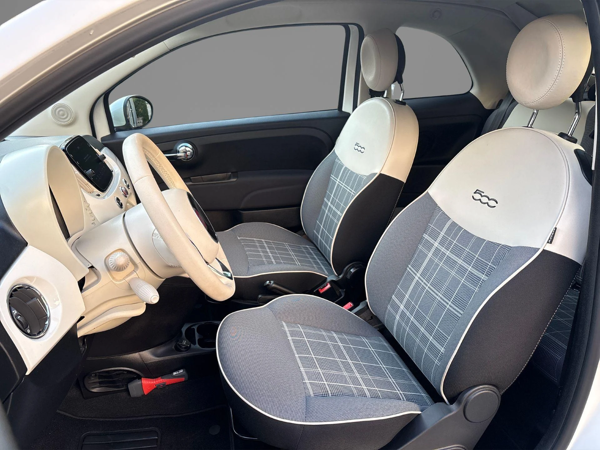 Fiat 500C met kenteken 47100 – autofoto 5