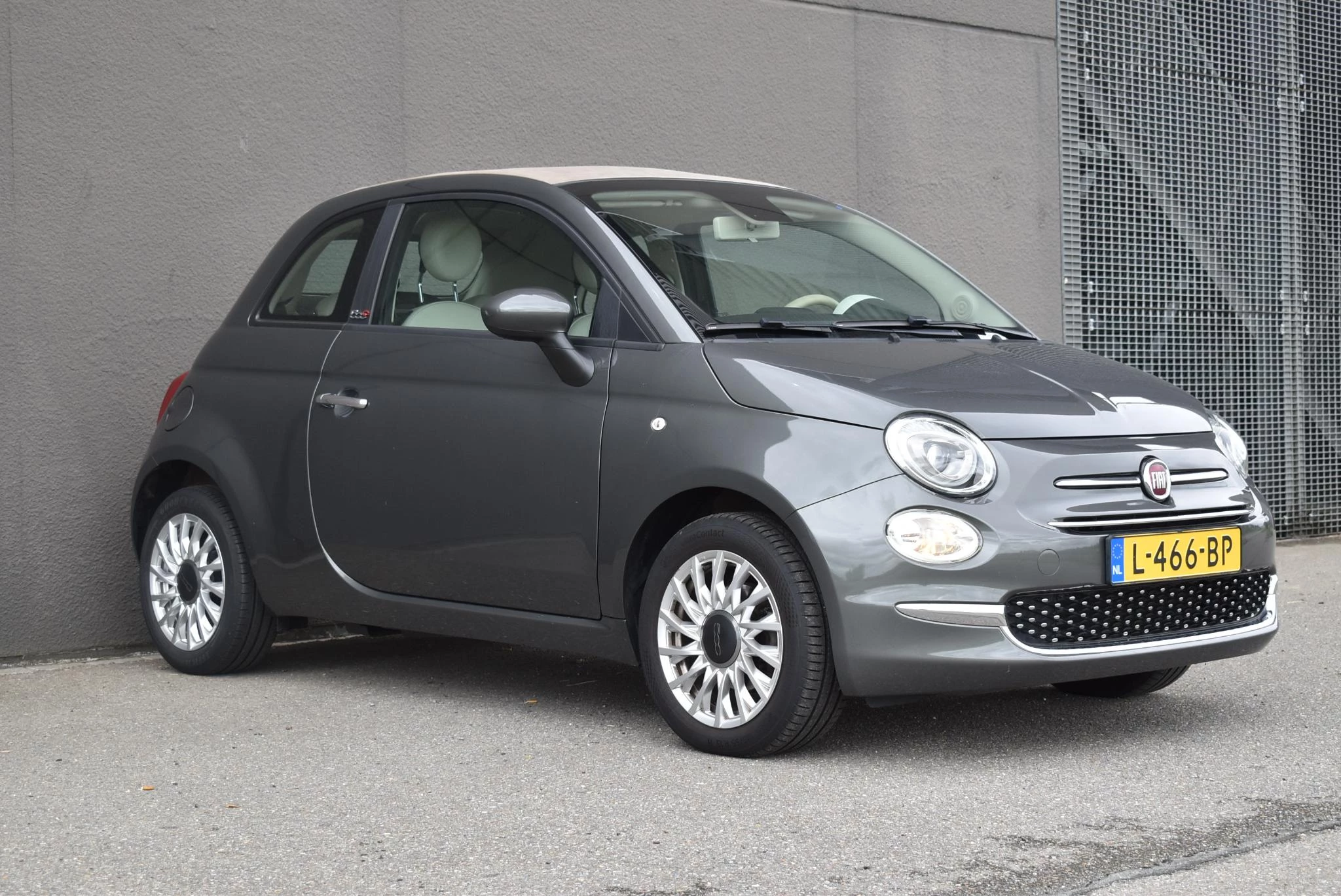 Fiat 500C met kenteken 47100 – autofoto 5