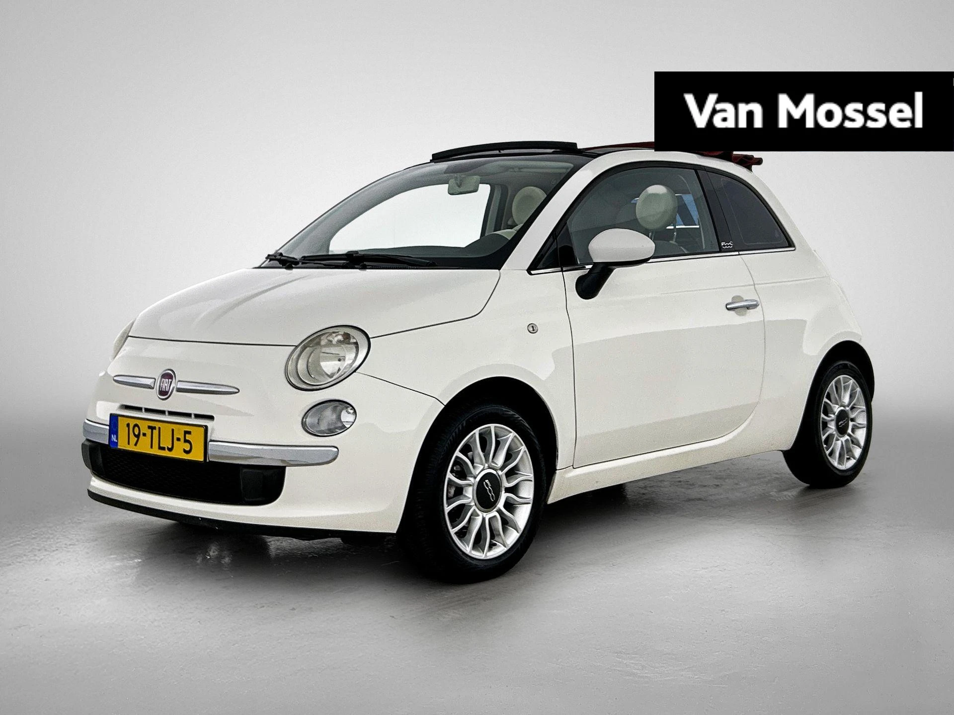 Fiat 500C met kenteken 56100 – autofoto 2