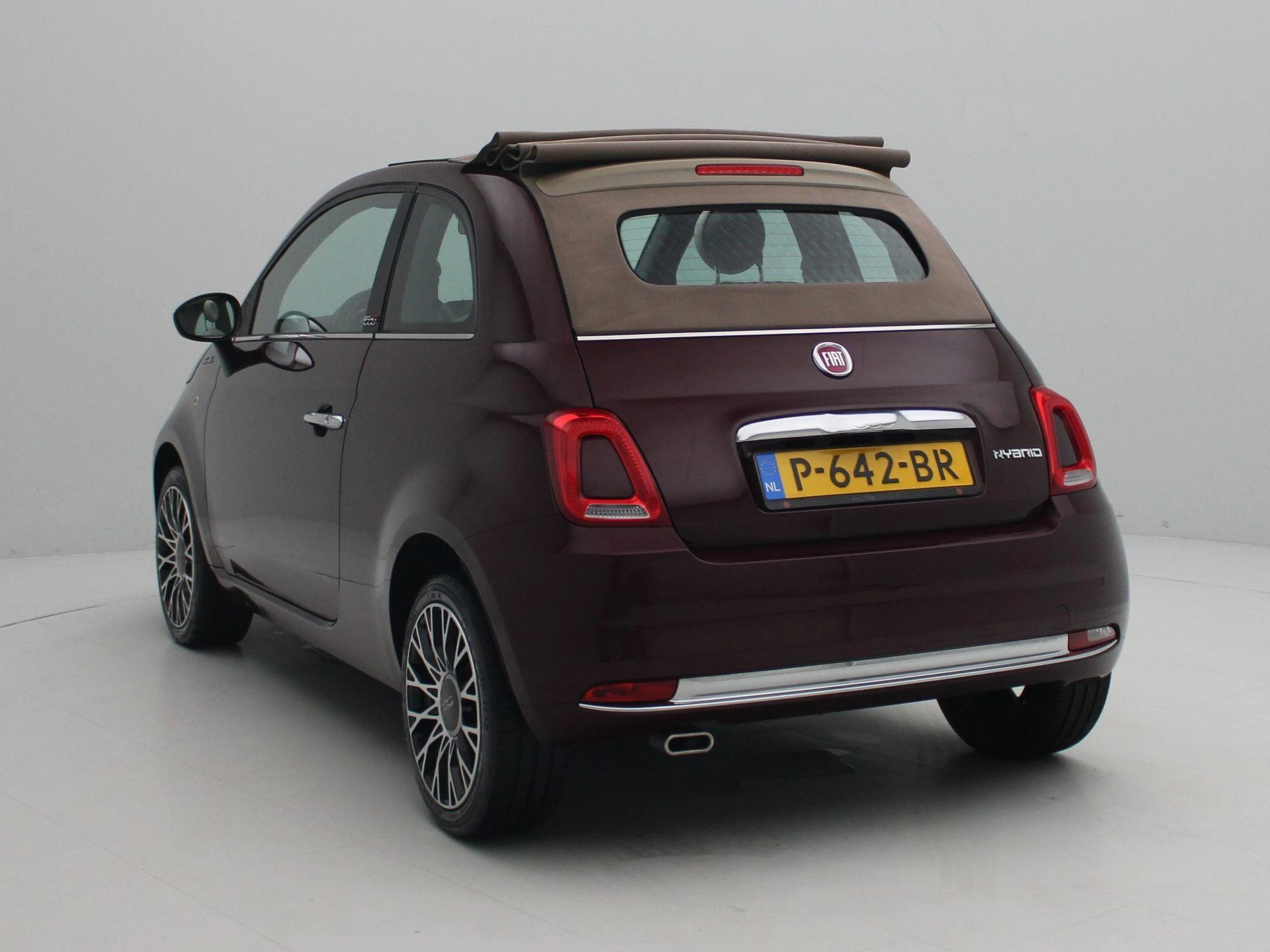 Fiat 500C met kenteken P-642-BR – autofoto 3
