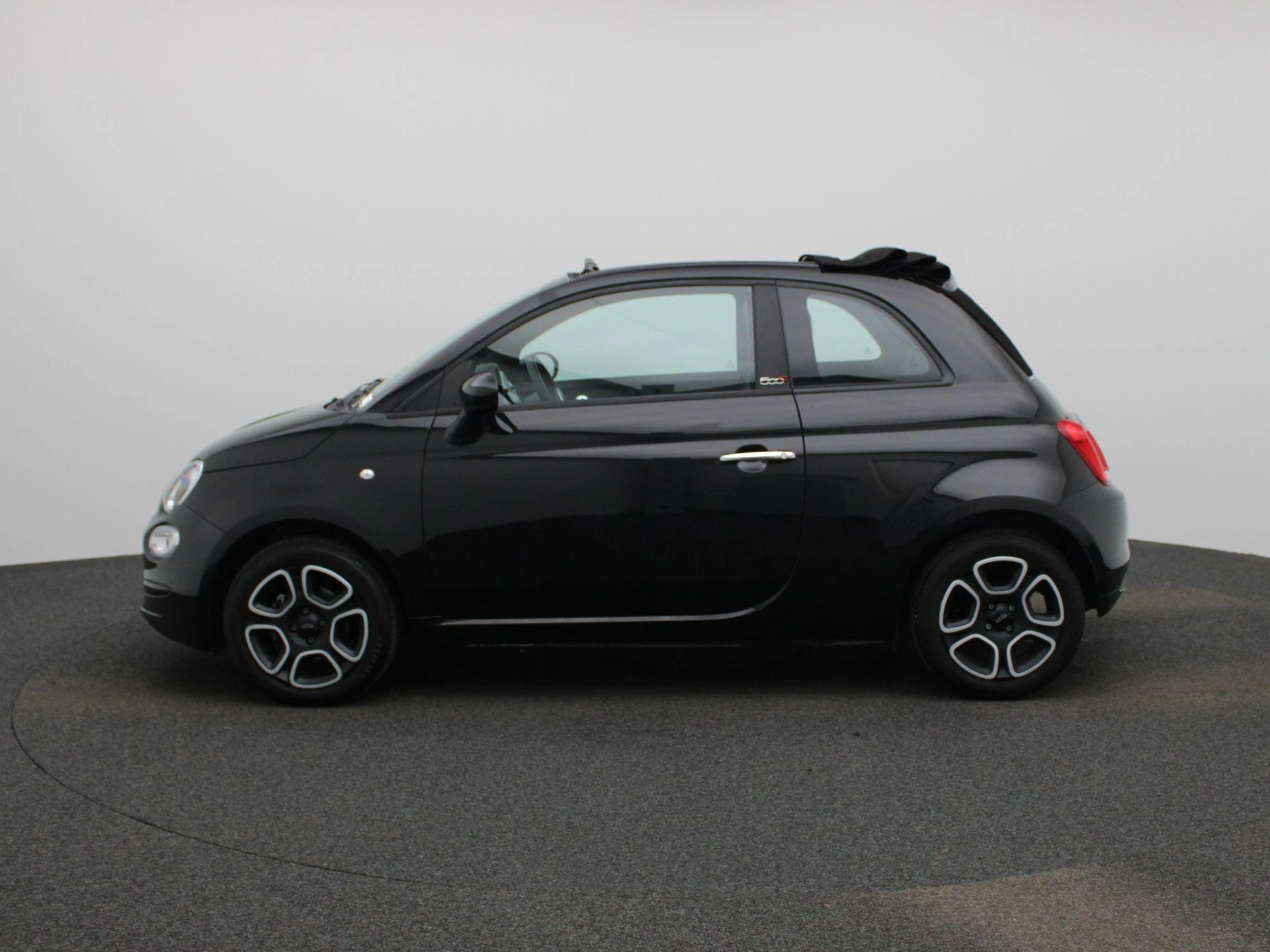 Fiat 500C met kenteken R-166-RT – autofoto 5
