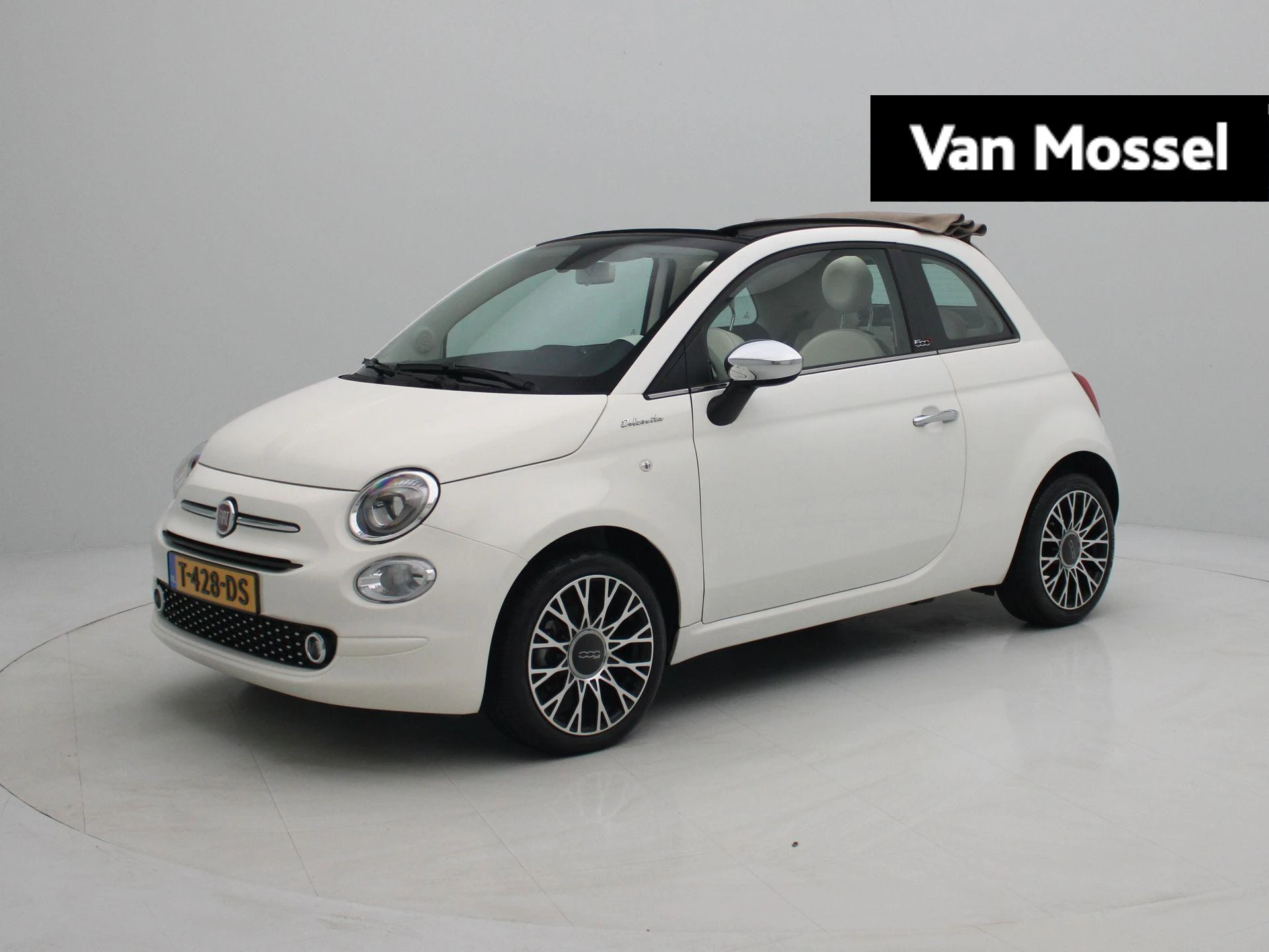 Fiat 500C met kenteken T-428-DS – autofoto 2