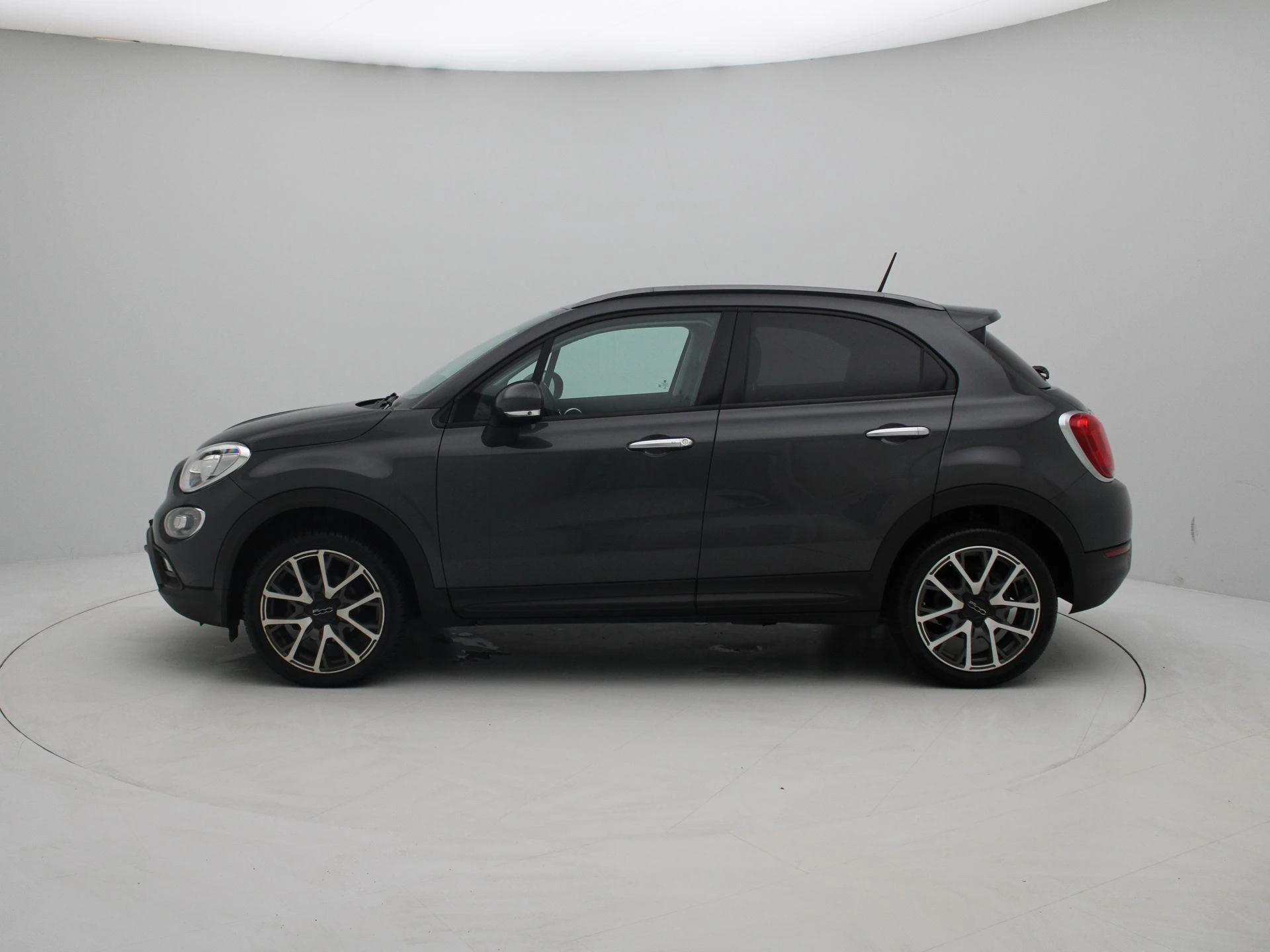 Fiat 500X met kenteken 72100 – autofoto 5