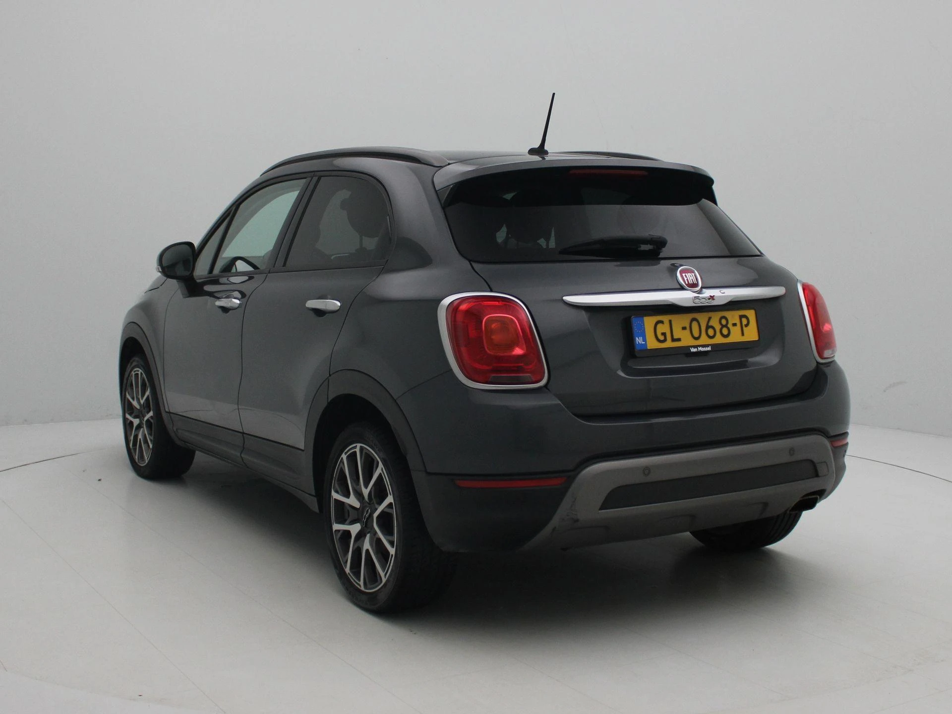 Fiat 500X met kenteken 78100 – autofoto 4