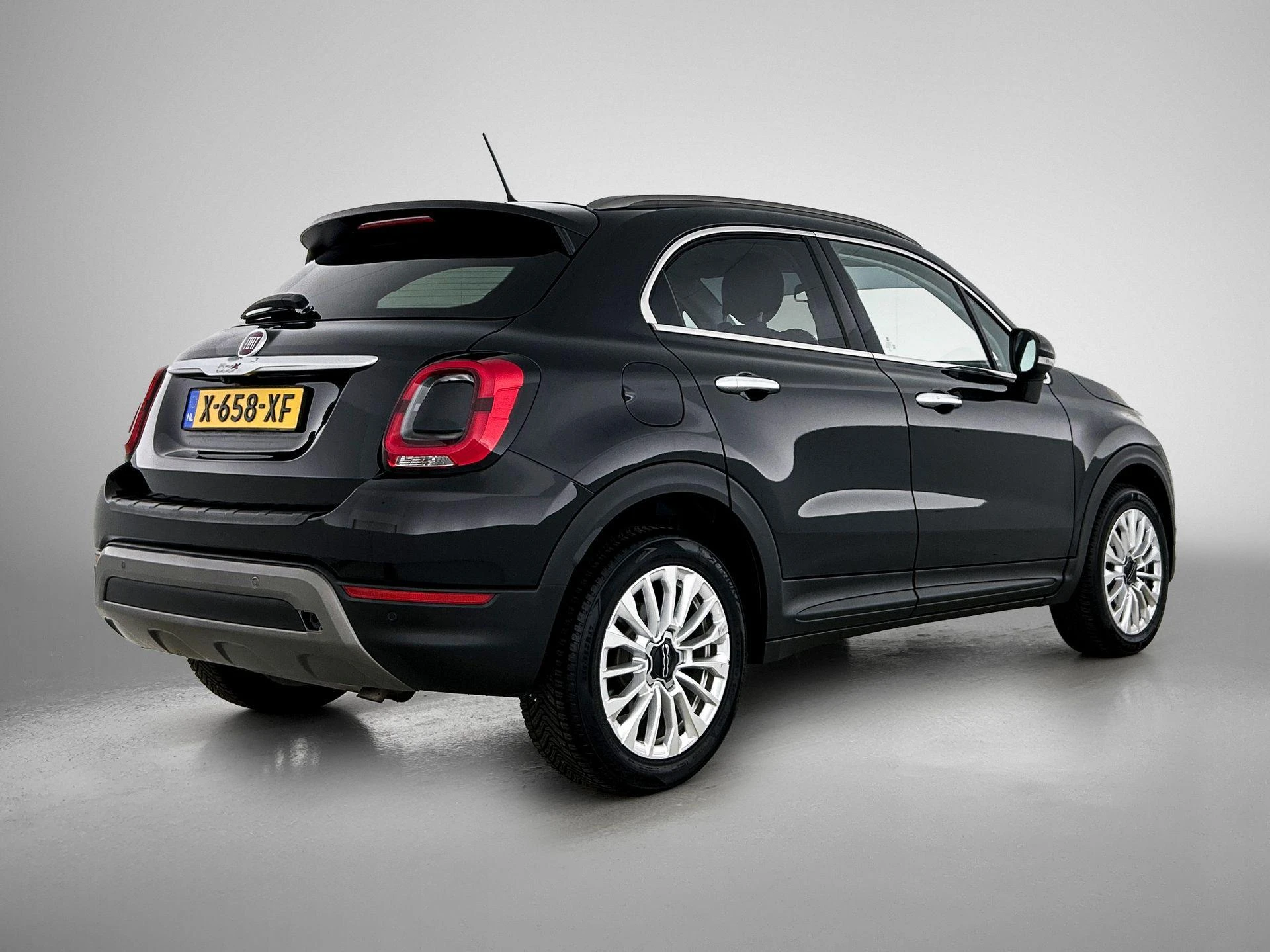 Fiat 500X met kenteken X-658-XF – autofoto 5