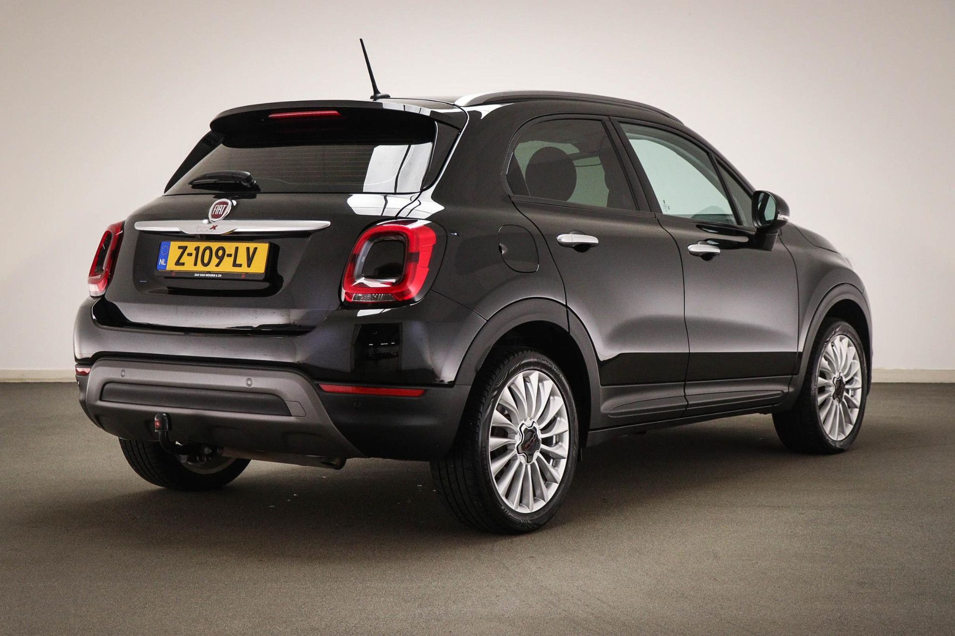 Fiat 500X met kenteken Z-109-LV – autofoto 2