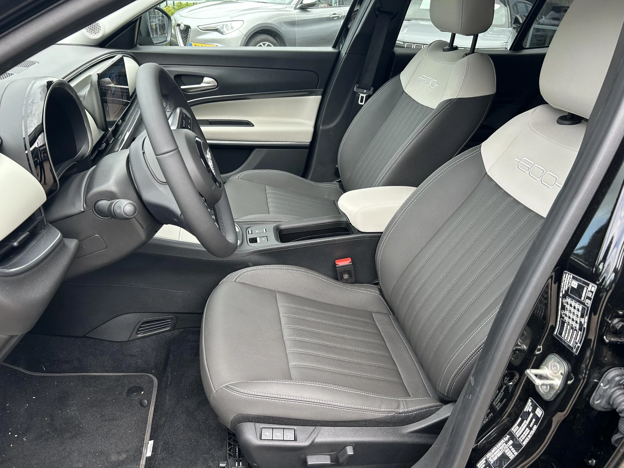 Fiat 600e – autofoto 4