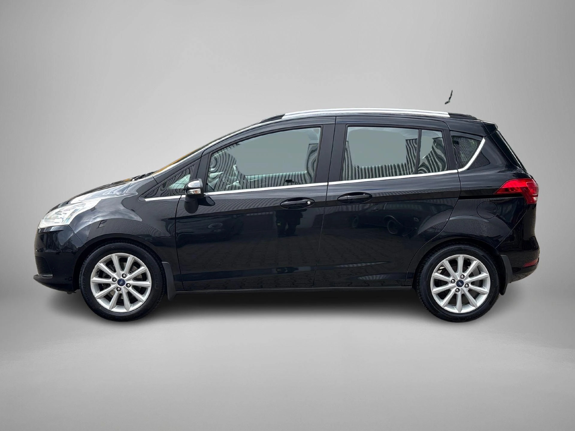 Ford B-MAX met kenteken 49100 – autofoto 4