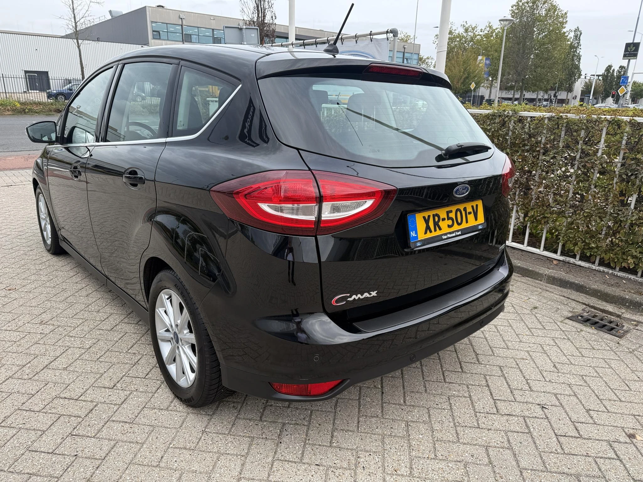 Ford C-MAX met kenteken 51100 – autofoto 5